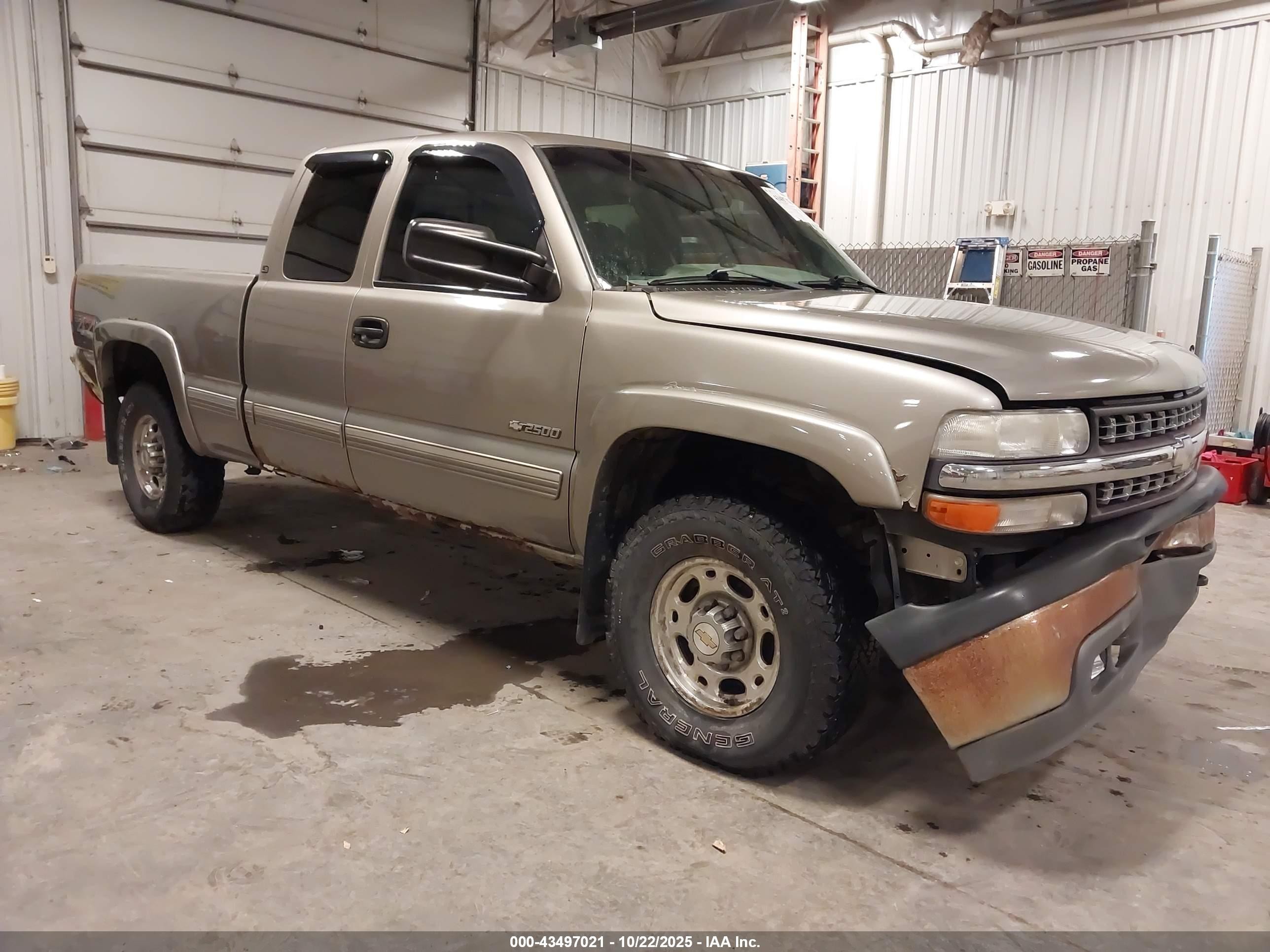 2001 Chevrolet Silverado 2500, VIN 1GCGK29U81Z176821 — All over