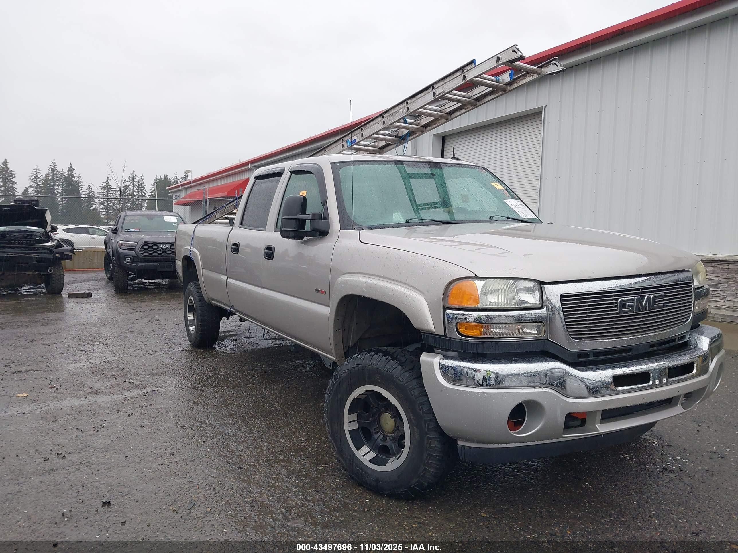 2005 GMC Sierra 3500 DRW SL, VIN 1GTHK332X5F806931 — Theft recovery