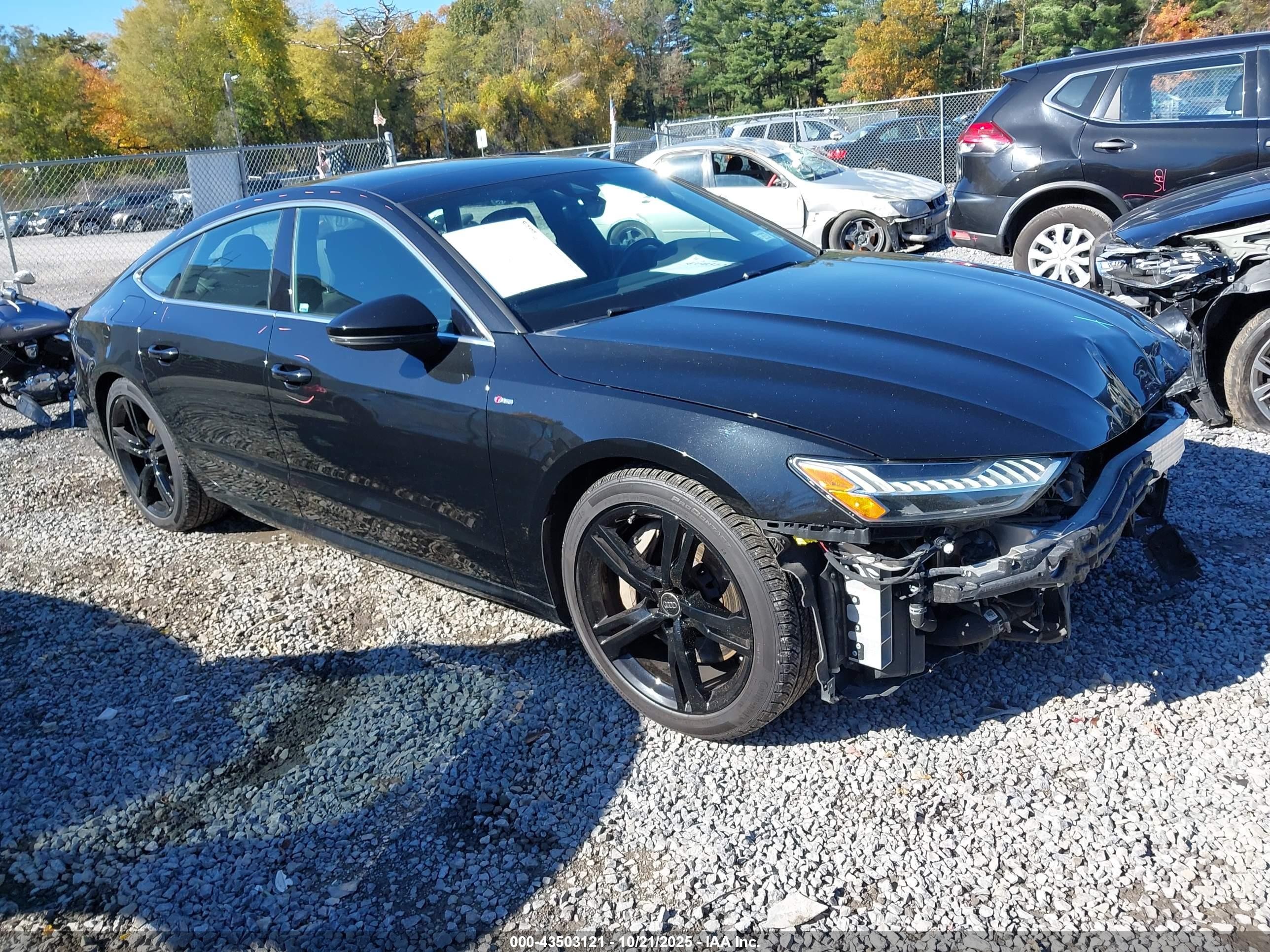 2021 Audi A7 Premium Plus, VIN WAUTPBF24MN066098 — Front end