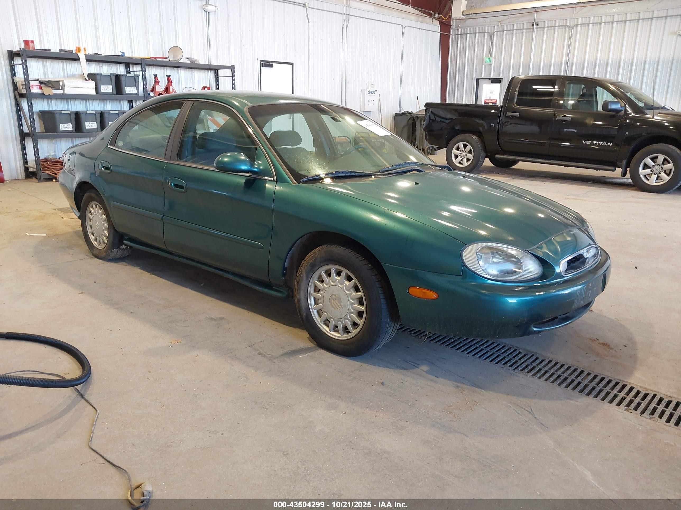 1997 Mercury Sable GS, VIN 1MELM50U0VA645426 — Side
