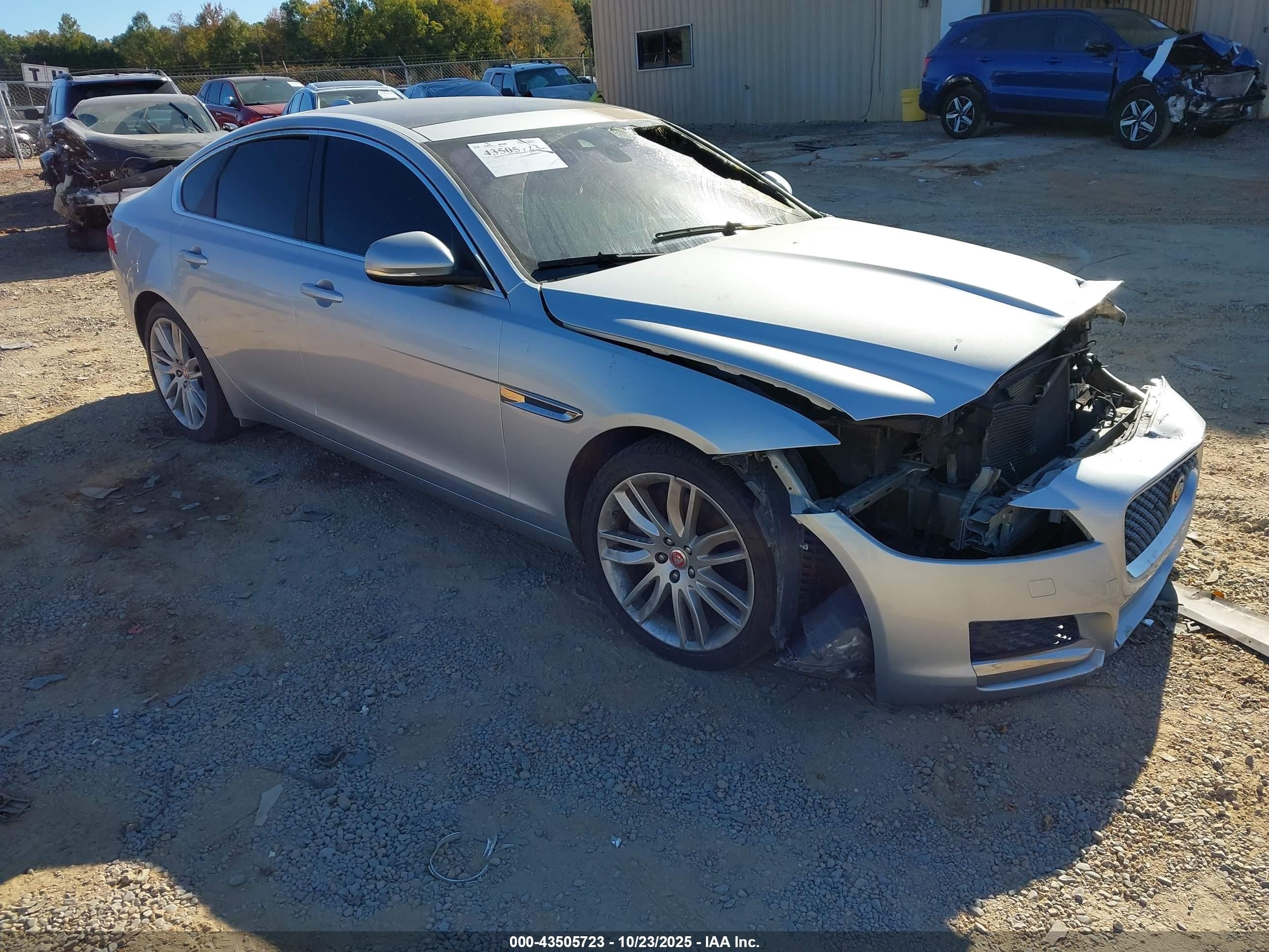 2016 Jaguar XF 35t Prestige, VIN SAJBK4BV0GCY21824 — Interior fire