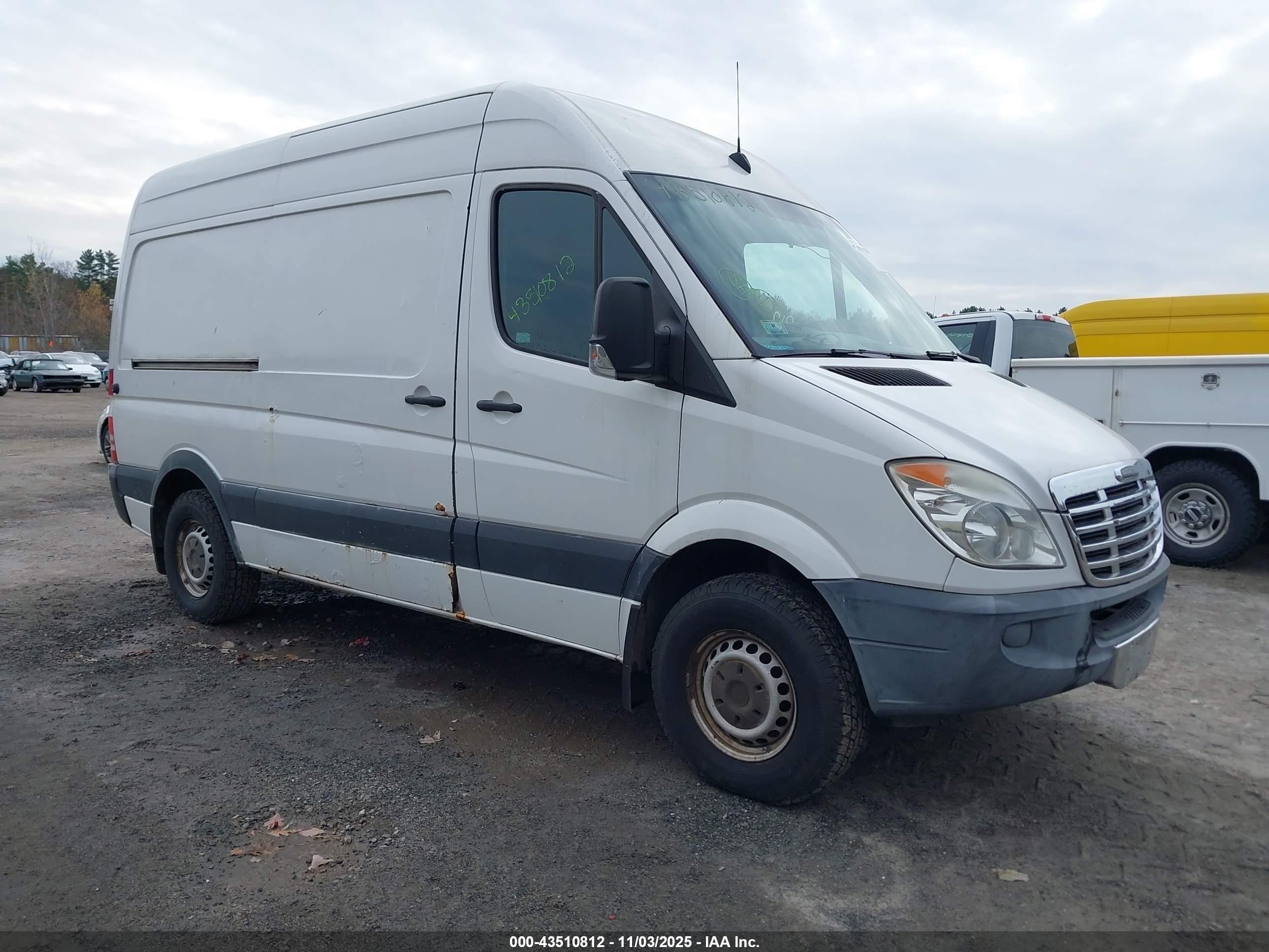 2011 Freightliner Sprinter, VIN WDYPE7CC3B5520055 — Rear end