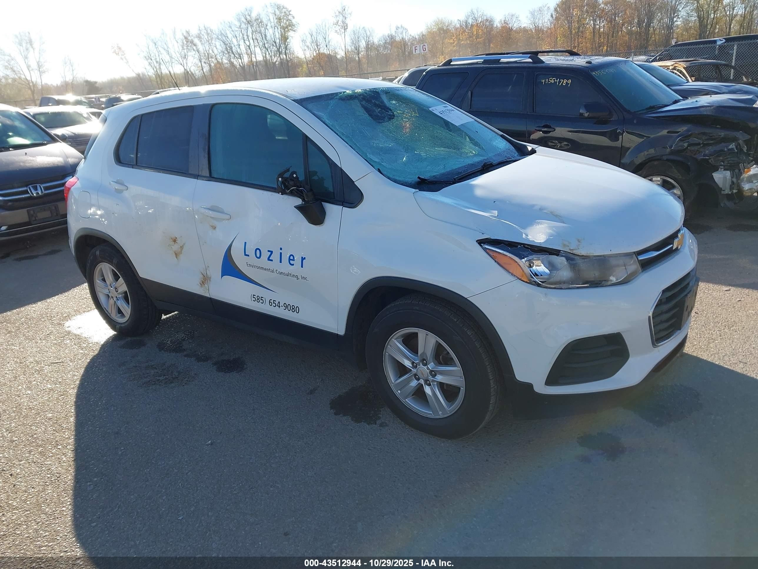2020 Chevrolet Trax LS, VIN KL7CJKSB7LB016514 — Front end