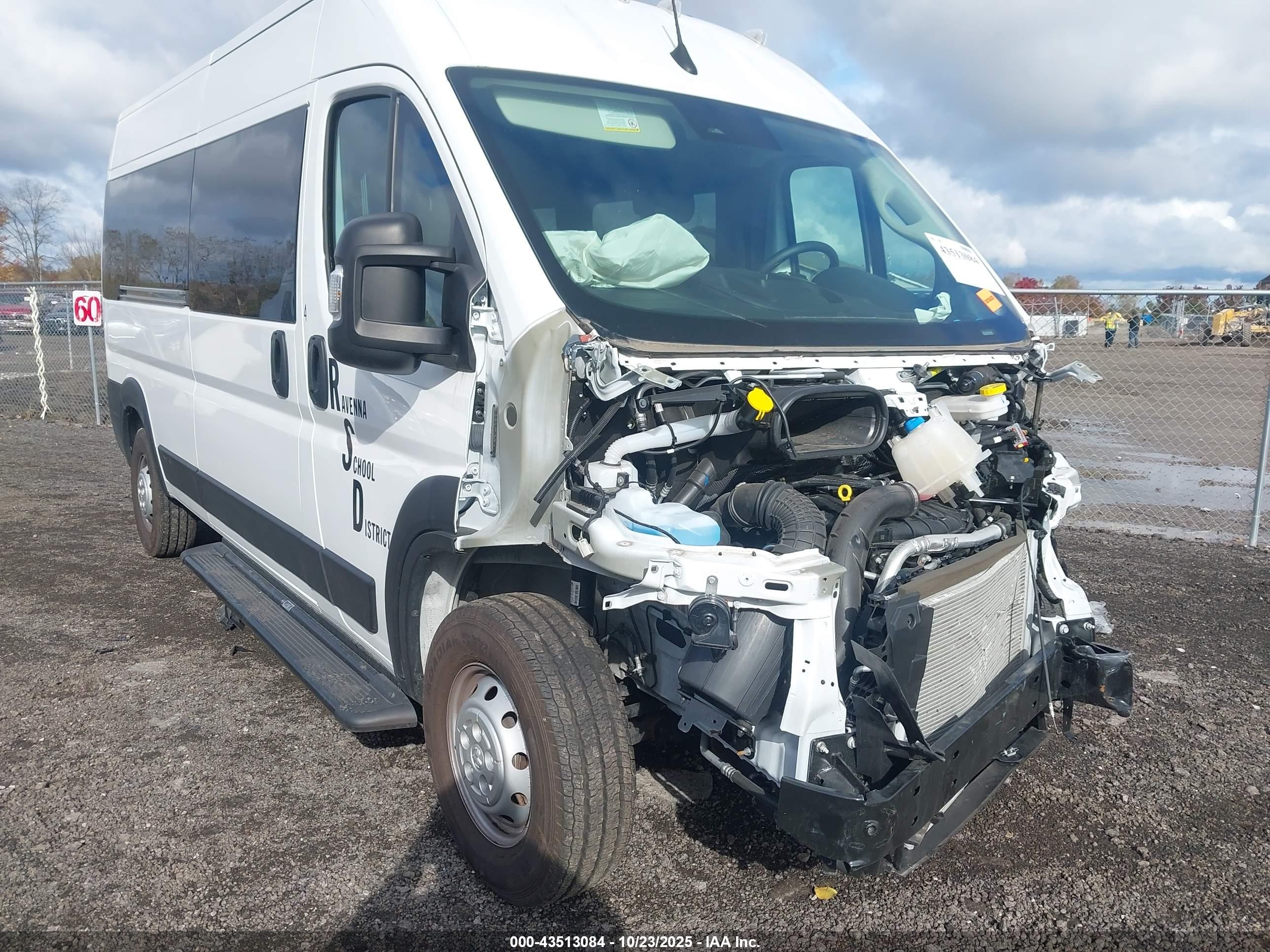 2023 Ram ProMaster Window Van, VIN 3C6LRVPG6PE579863 — Front end