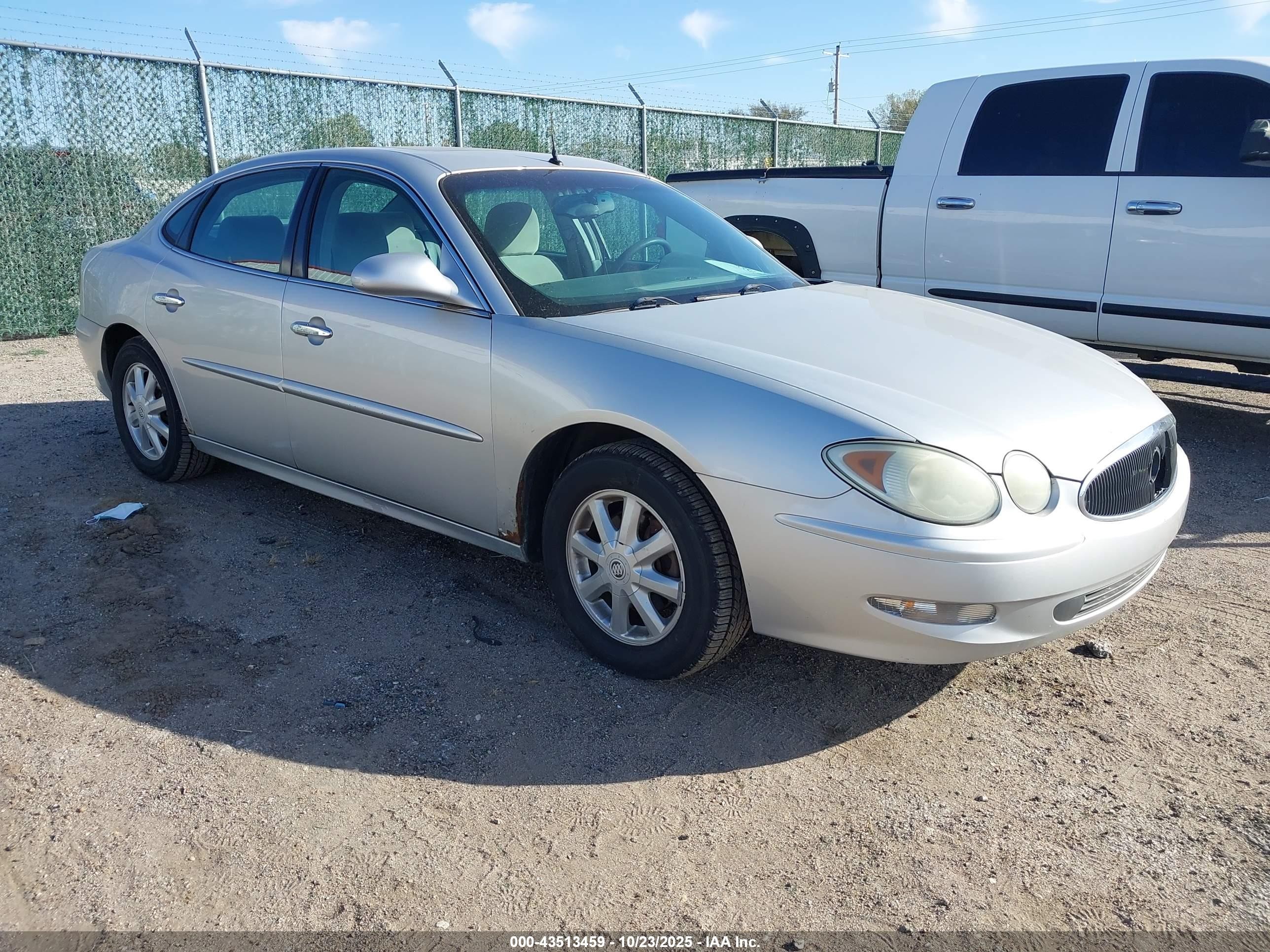 2005 Buick Allure CXL, VIN 2G4WJ532451293099 — Front end