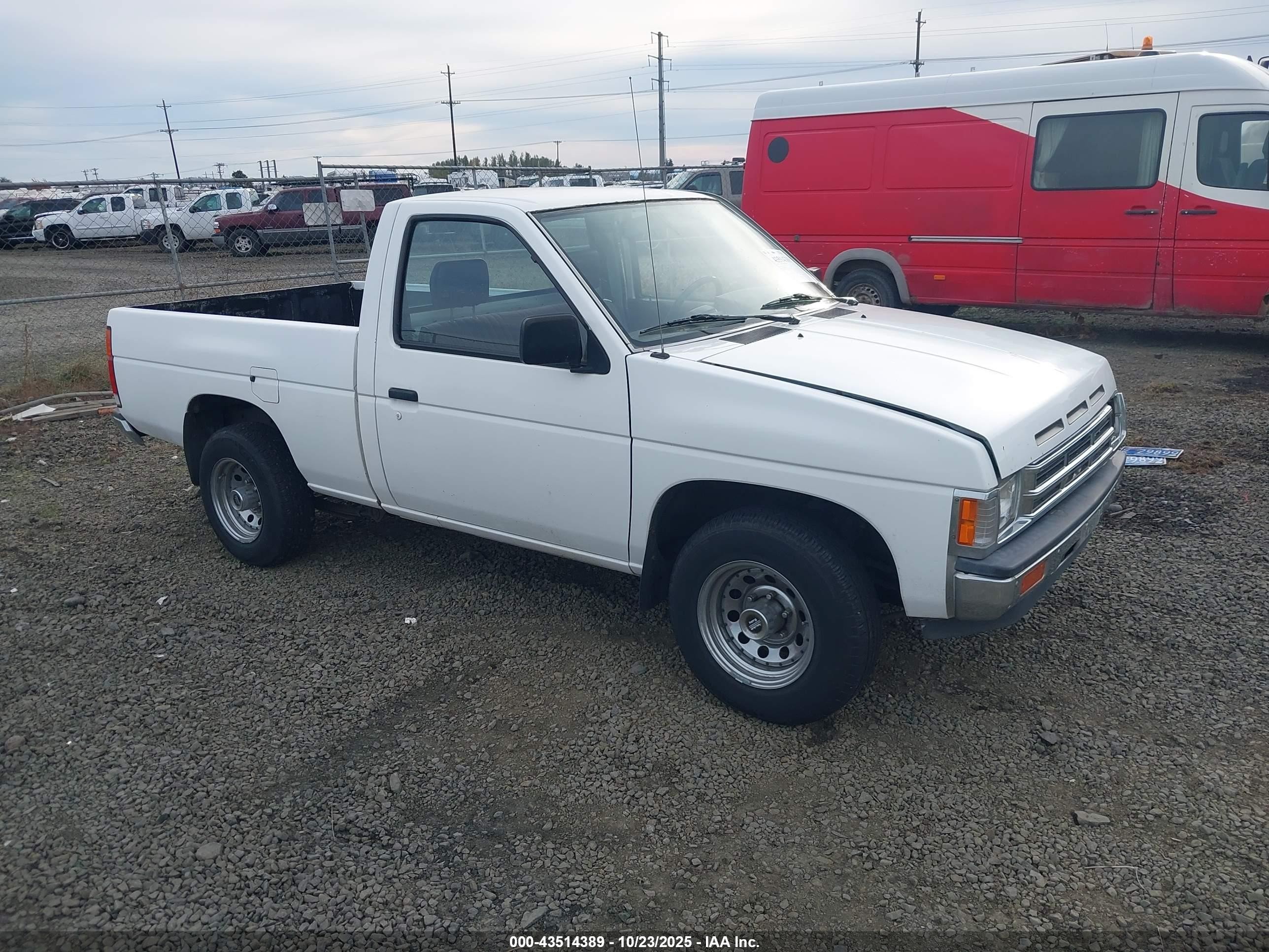 1990 Nissan Frontier, VIN 1N6SD11S8LC422312 — Side