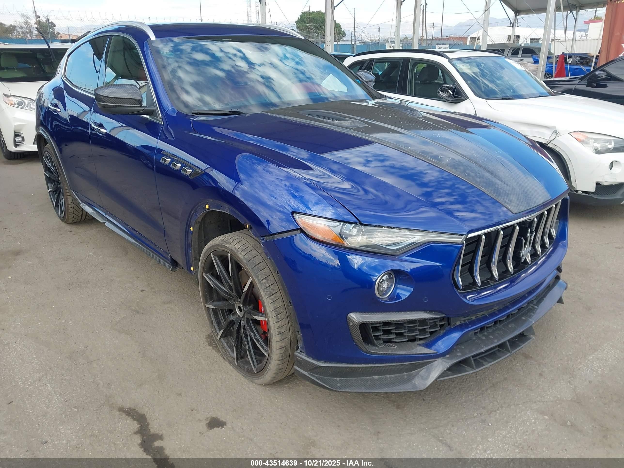 2017 Maserati Levante, VIN ZN661XUSXHX225006 — Фото с аукциона 1 of 5