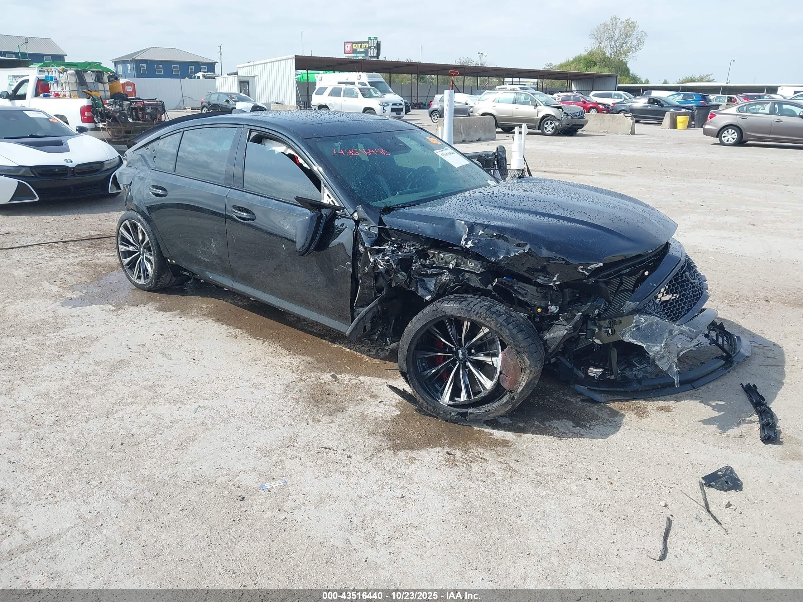 2024 Cadillac CT5-V Blackwing, VIN 1G6D35R68R0811039 — Front end