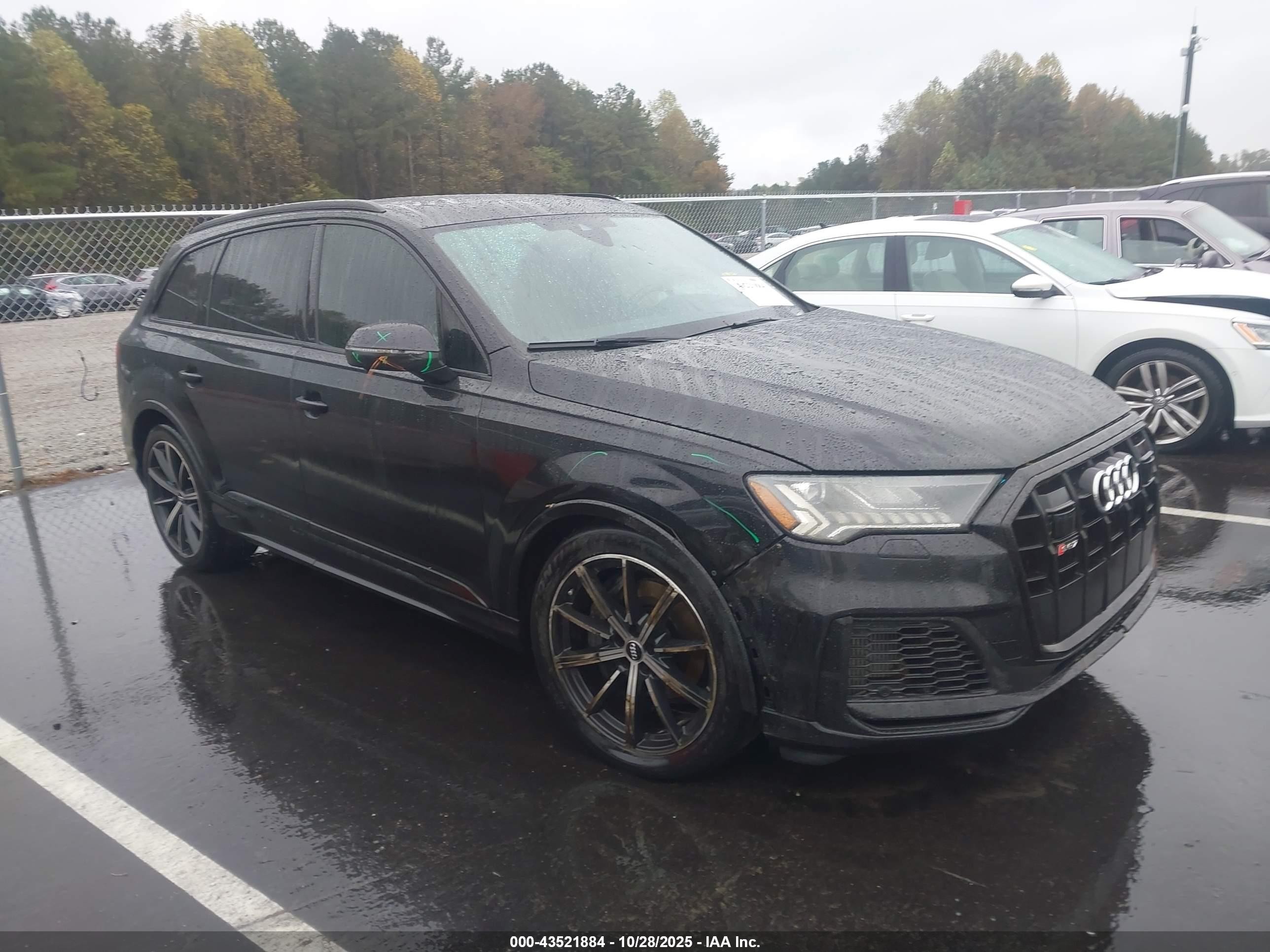 2020 Audi SQ7 Prestige, VIN WA1VWBF79LD012918 — Перед
