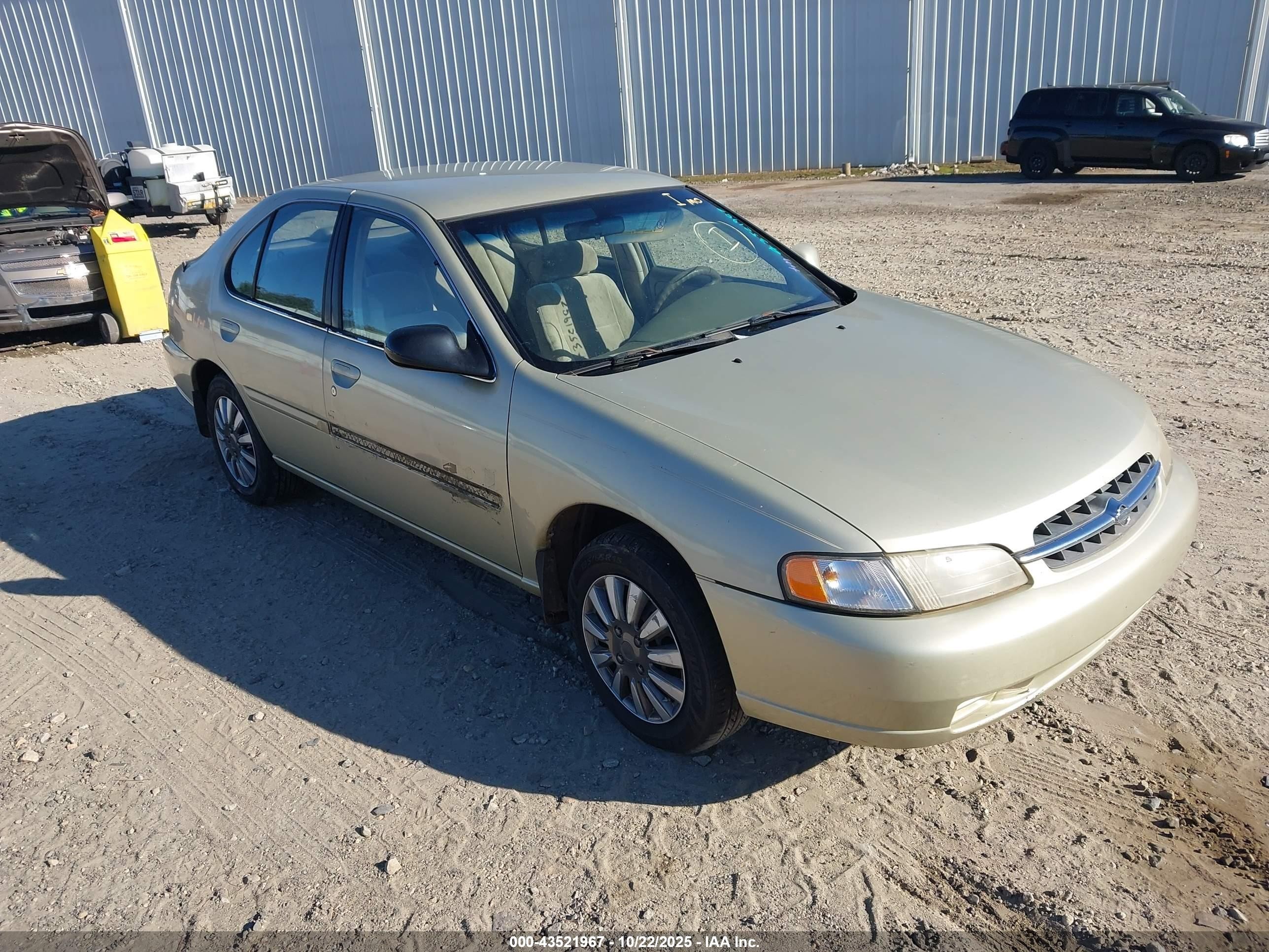 1999 Nissan Altima XE, VIN 1N4DL01D4XC220962 — All over