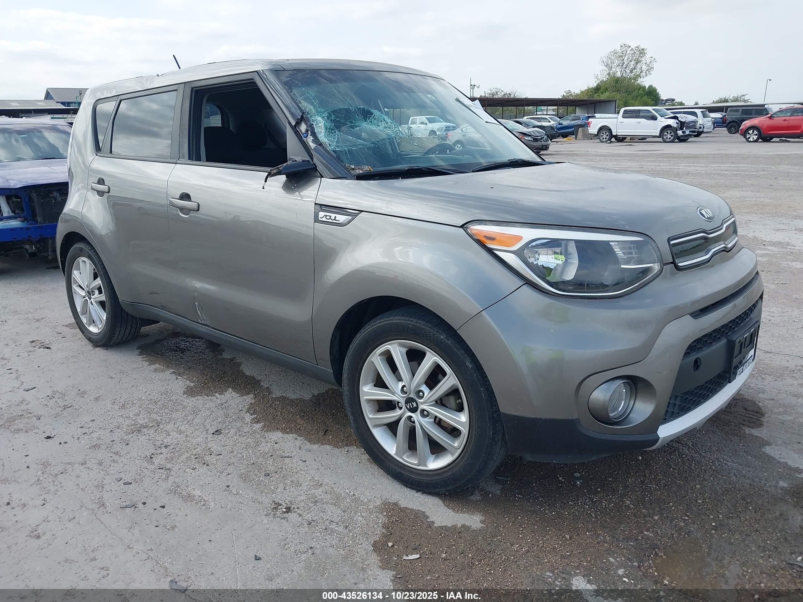 2018 Kia Soul +, VIN KNDJP3A5XJ7539455 — Storm
