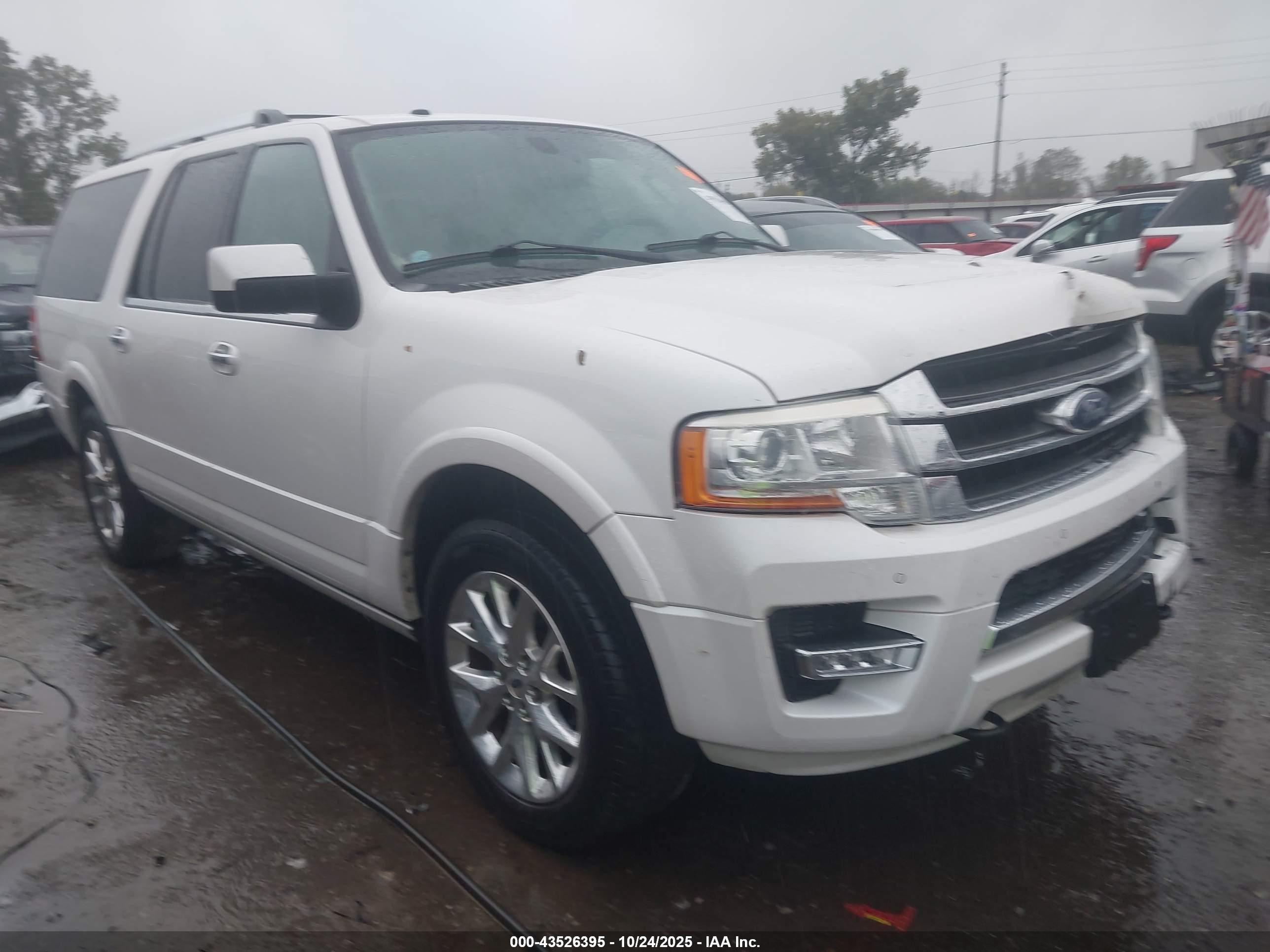 2015 Ford Expedition Max Limited, VIN 1FMJK2AT6FEF13005 — Front end
