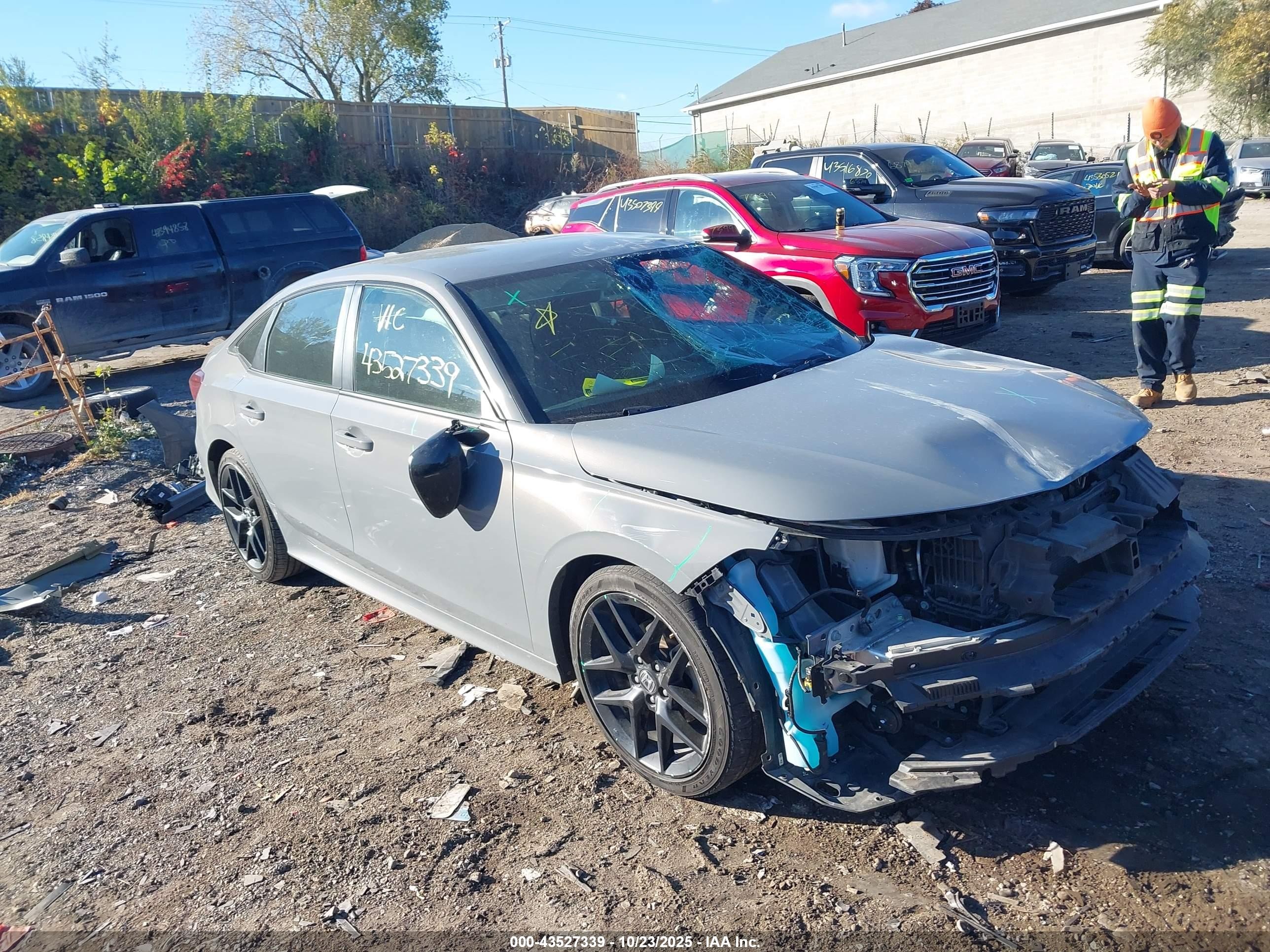 2025 Honda Civic Sport, VIN 2HGFE2F50SH507491 — Front end