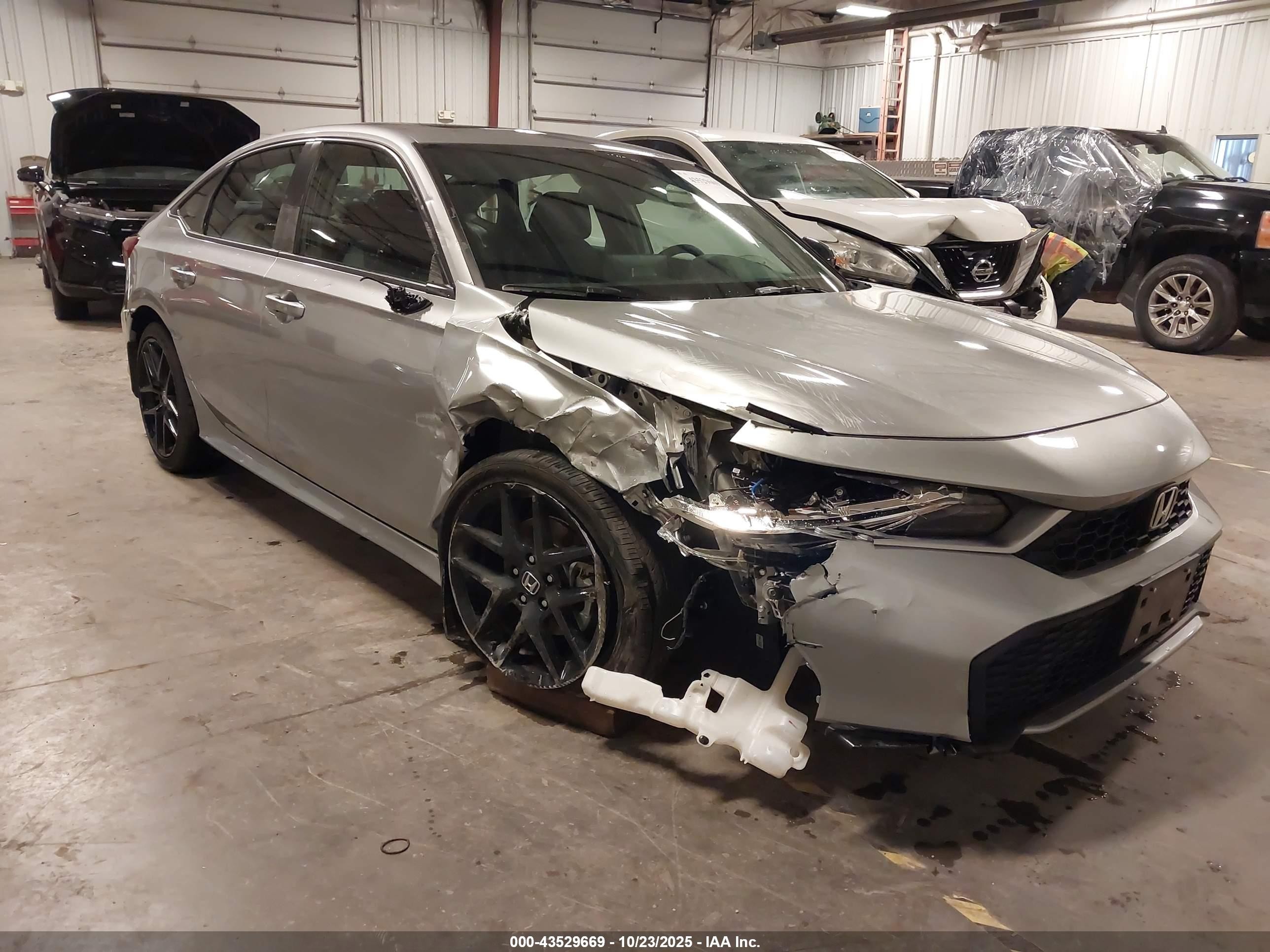 2025 Honda Civic Sport, VIN 2HGFE4F8XSH352406 — Front end