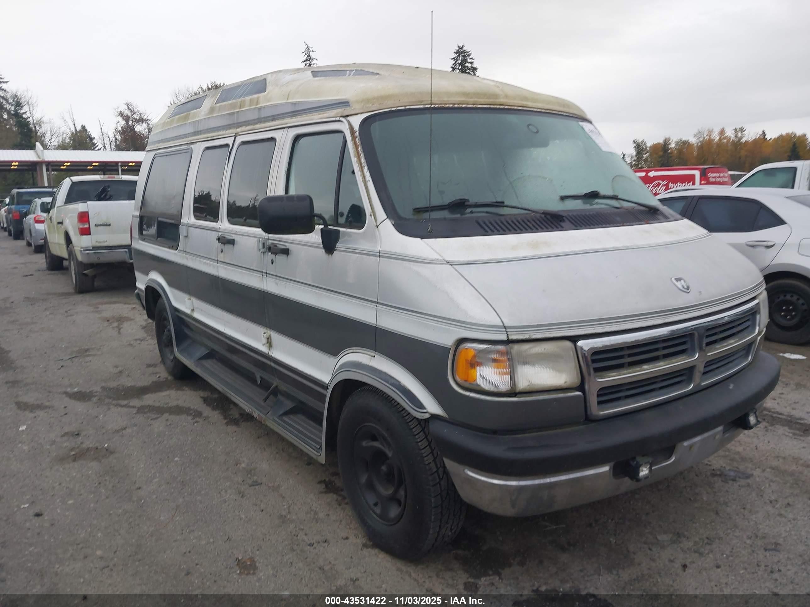 1994 Dodge Cargo, VIN 2B6HB21Y9RK537639 — Rear end