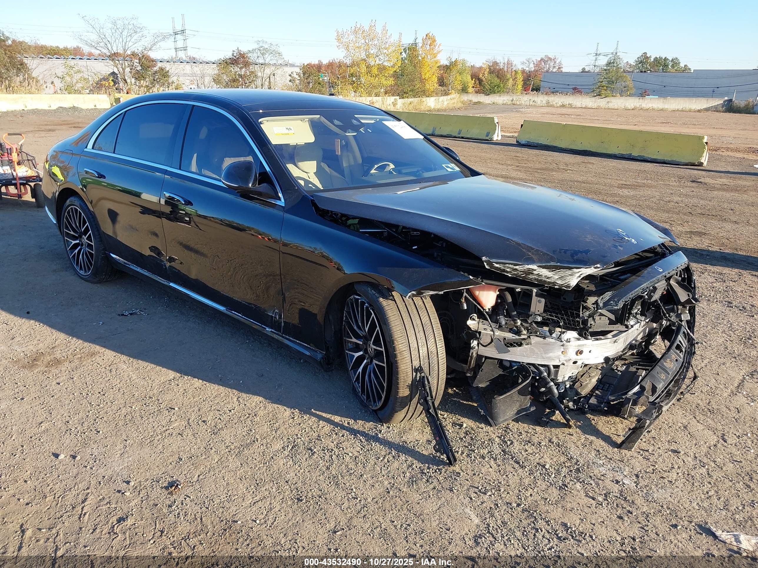2024 Mercedes-Benz S 580, VIN W1K6G7GB1RA254691 — Front end
