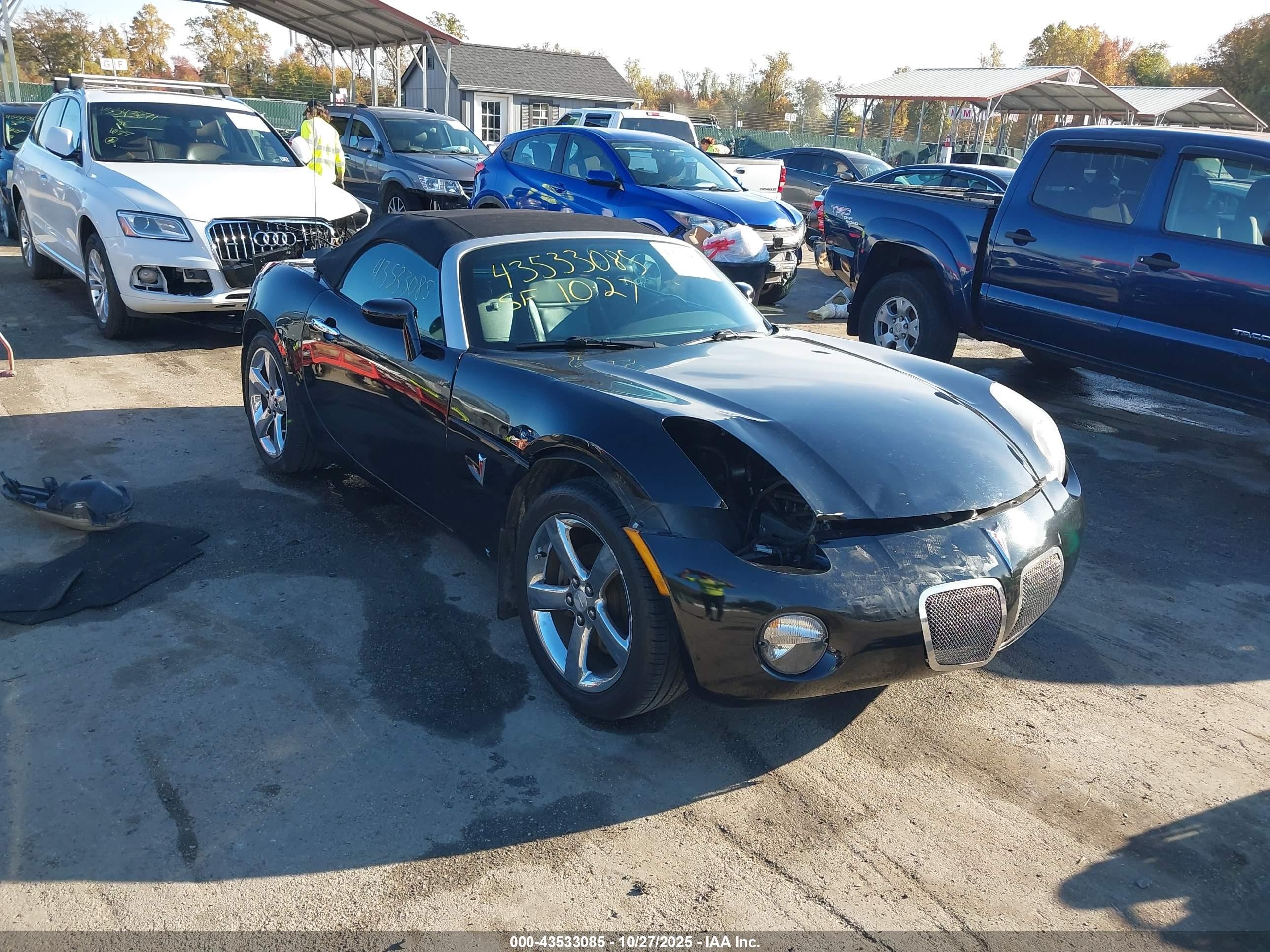2007 Pontiac Solstice, VIN 1G2MB35B67Y119419 — Front end