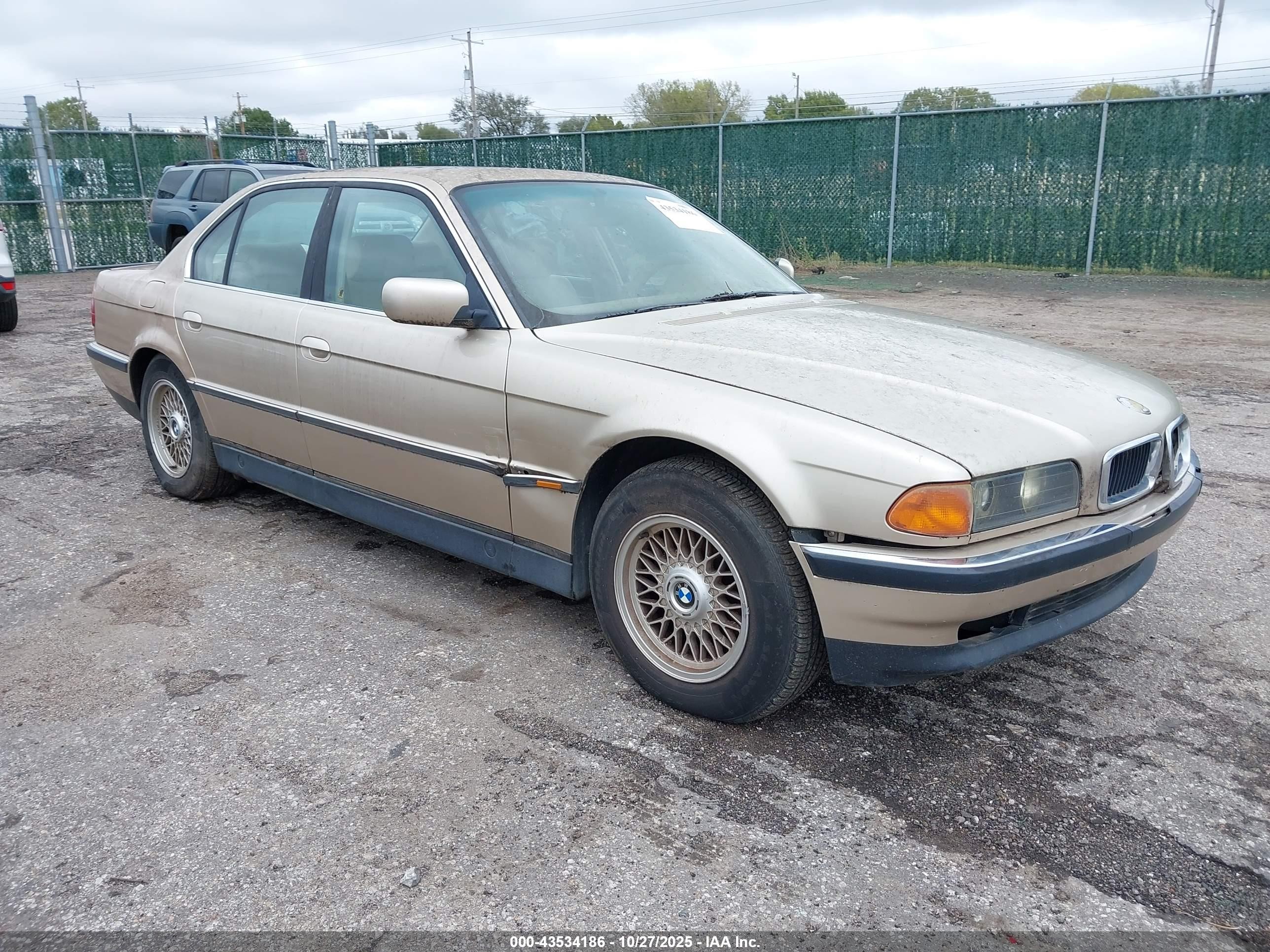 1998 BMW 7 Series 740i, VIN WBAGF8322WDL53511 — Rear end