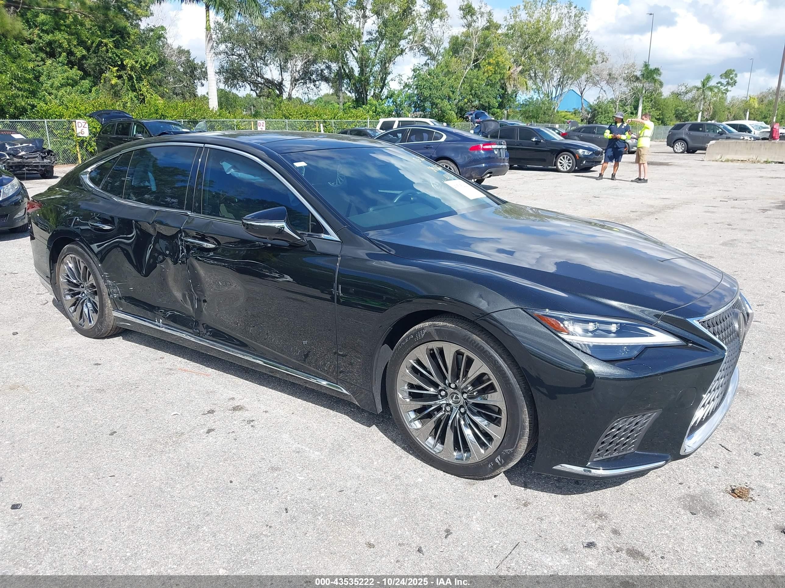 2023 Lexus LS 500, VIN JTHD51FF9P5019114 — Front end