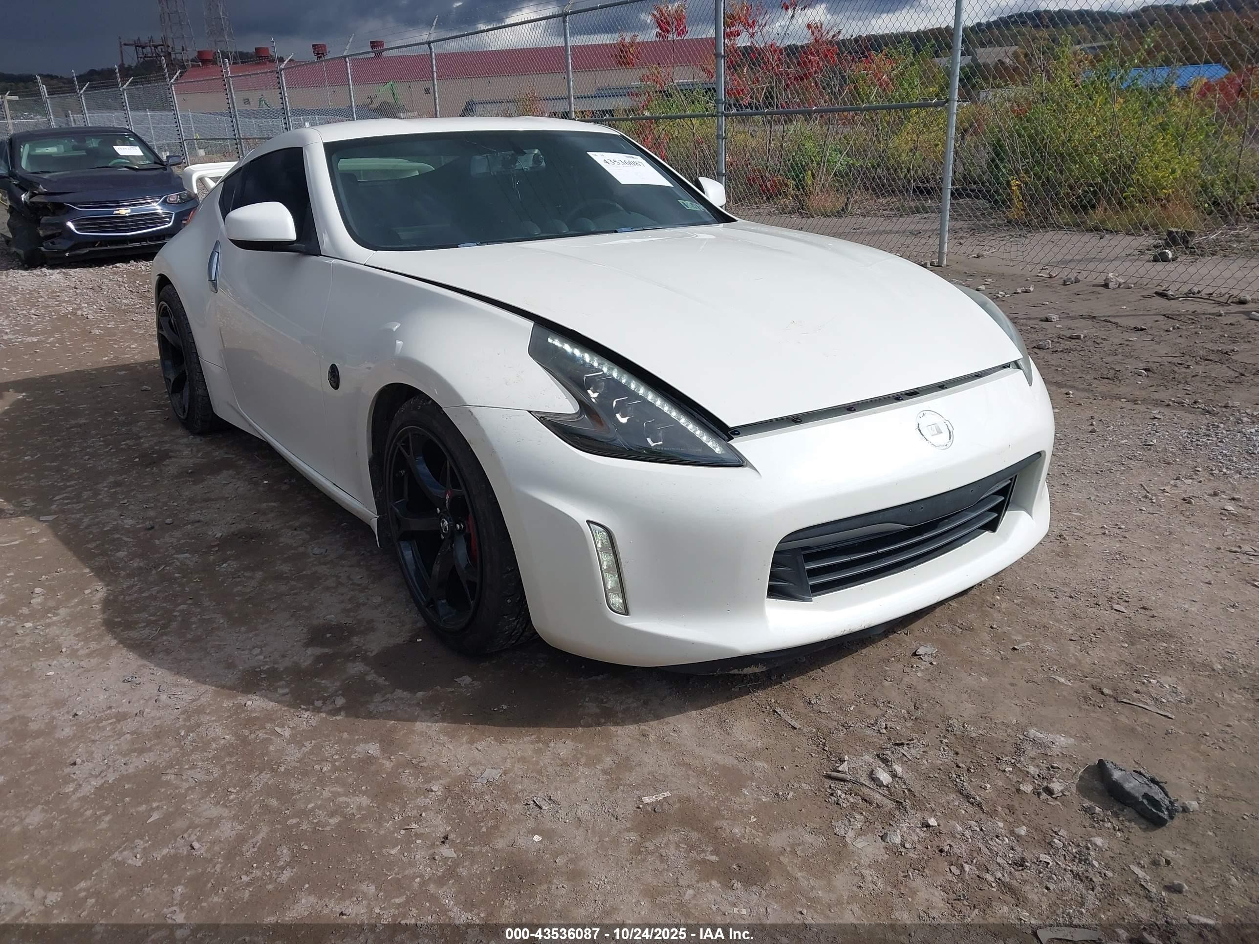 2013 Nissan 370Z, VIN JN1AZ4EH9DM382532 — Front end