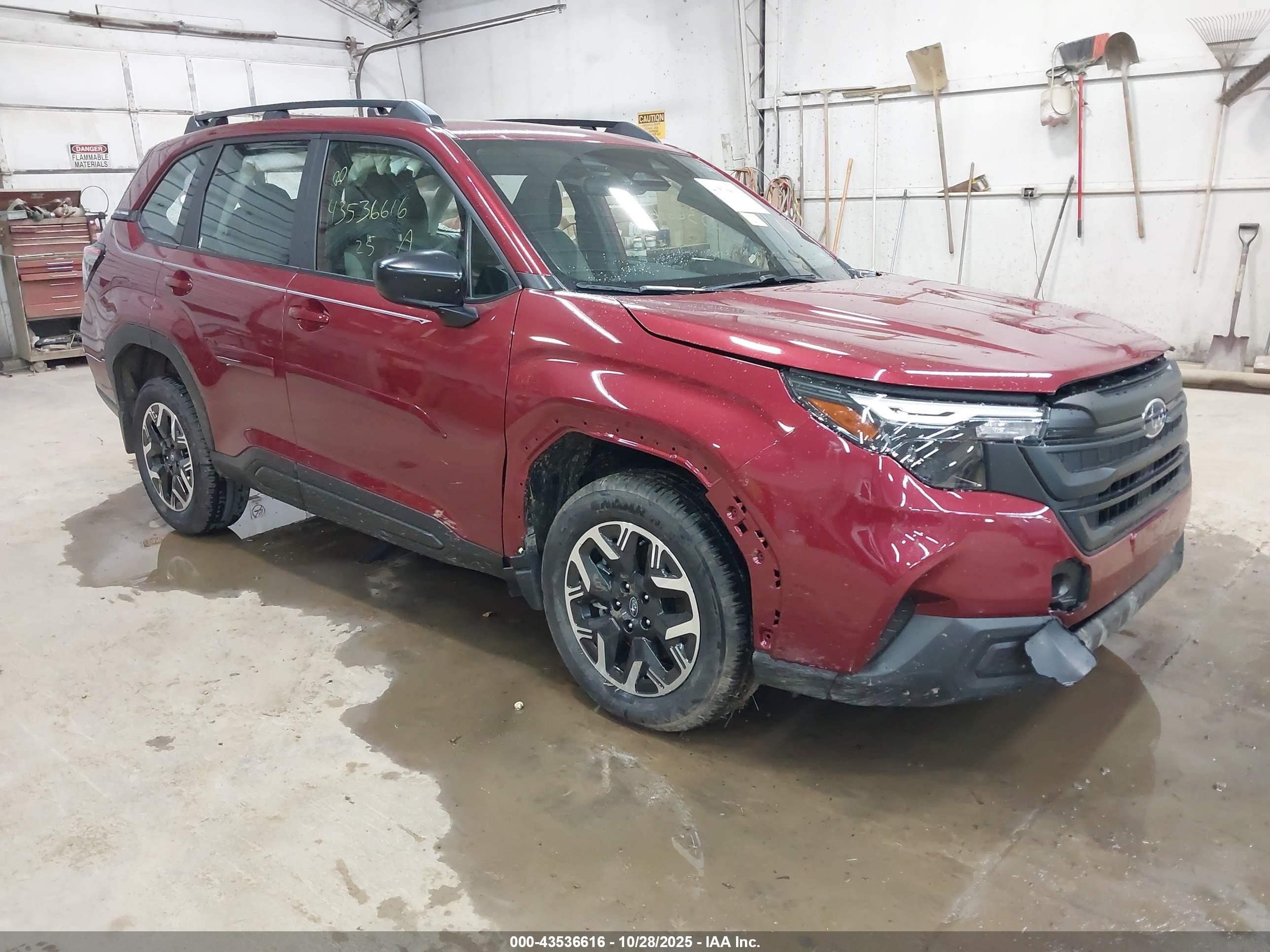 2025 Subaru Forester, VIN JF2SLDAC6SH582207 — Бок