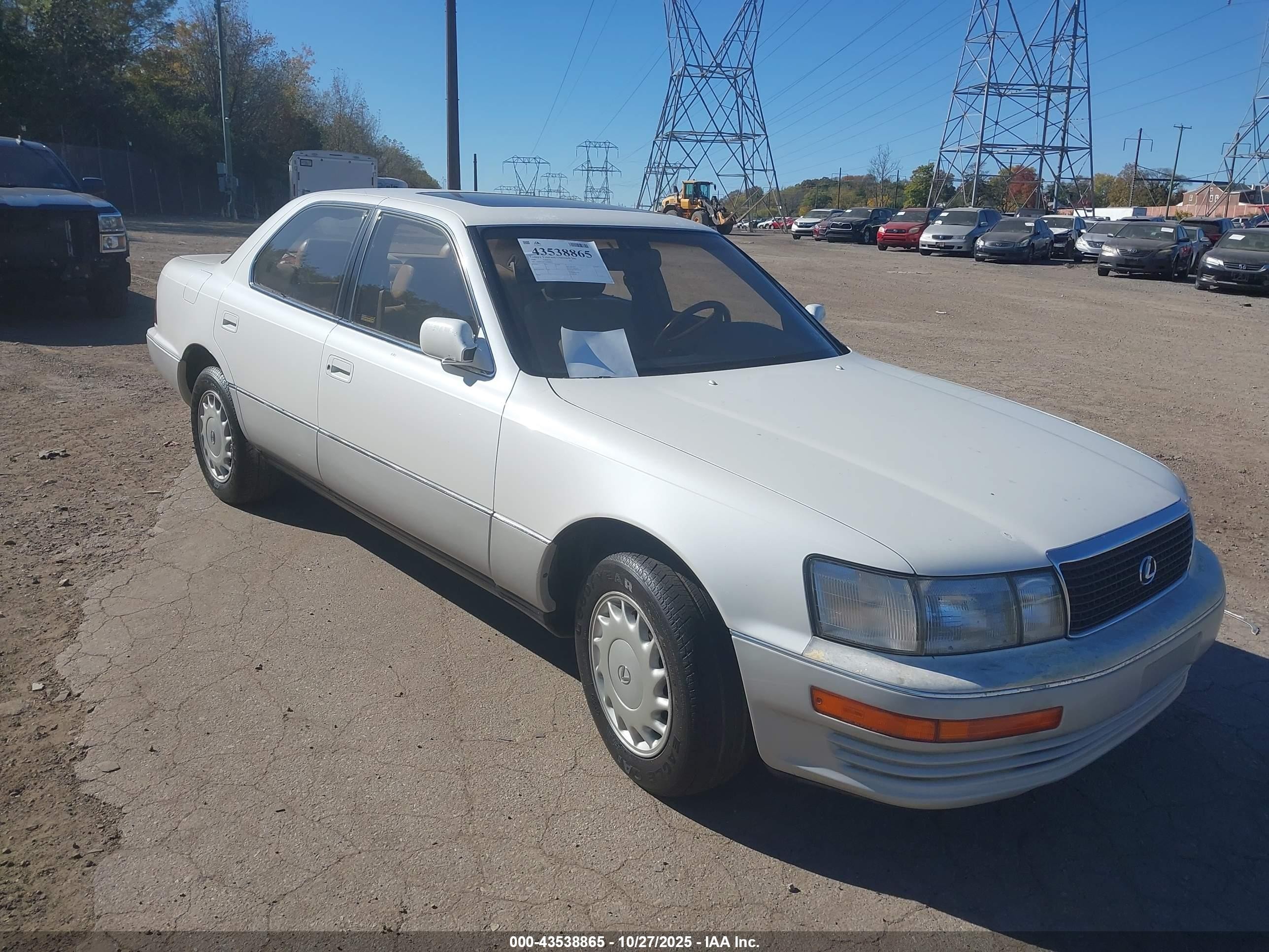 1990 Lexus LS 400, VIN JT8UF11E7L0000953 — Normal wear