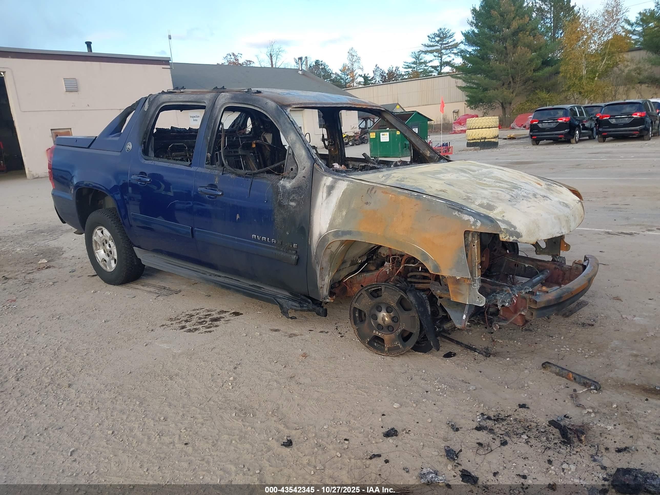 2013 Chevrolet Avalanche LS, VIN 3GNTKEE77DG168981 — Burn