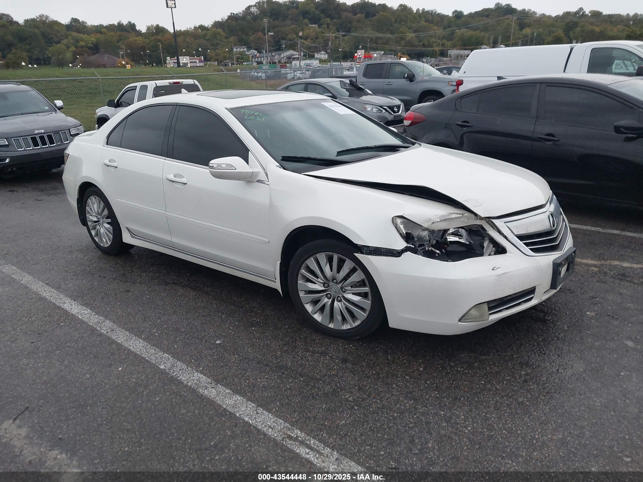 2011 Acura RL Technology, VIN JH4KB2F68BC000421 — Front end