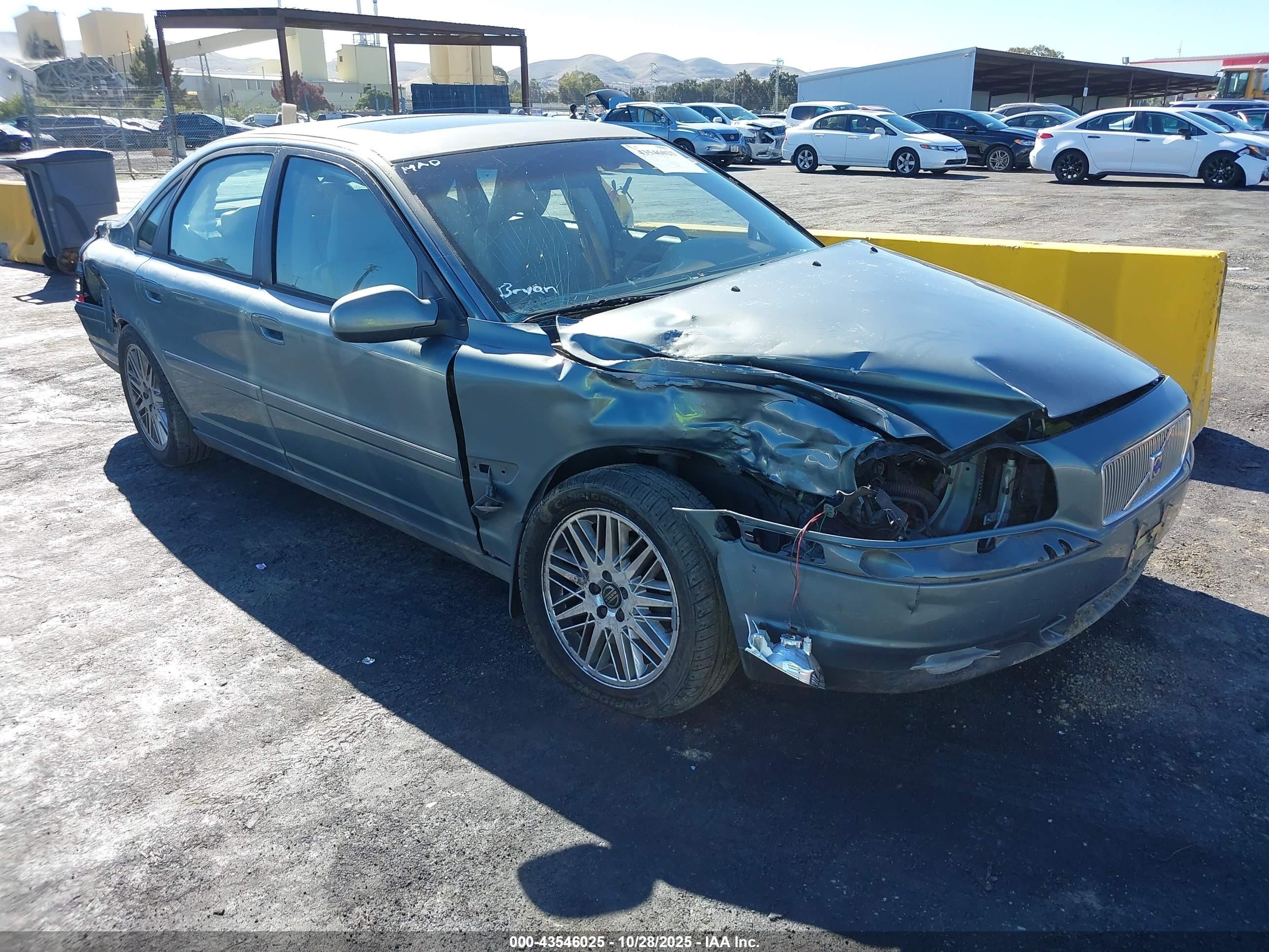 2003 Volvo S80 2.9L, VIN YV1TS92D531301383 — Перед