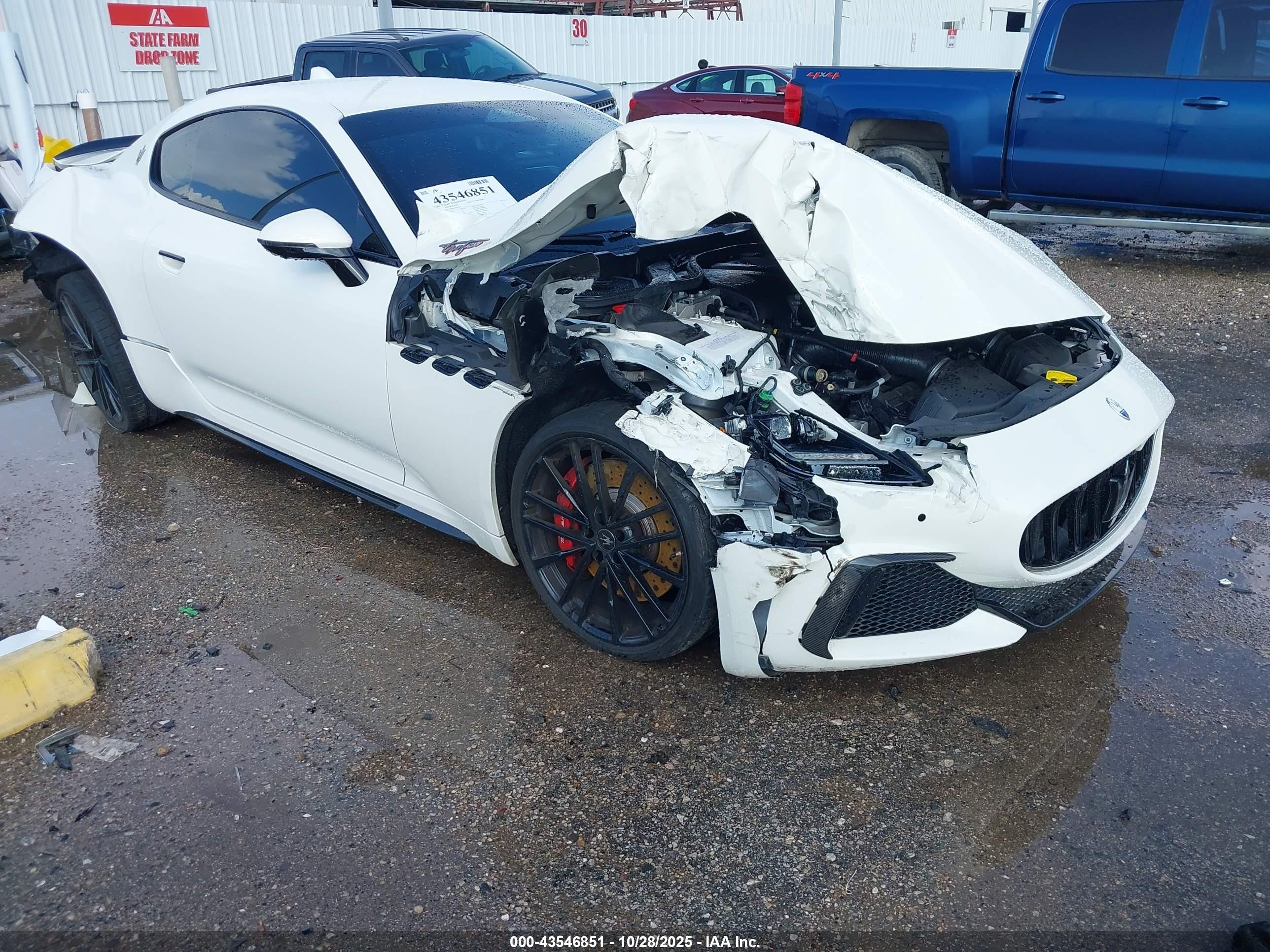 2024 Maserati GranTurismo, VIN ZAMBMVDB3RX444866 — Перед