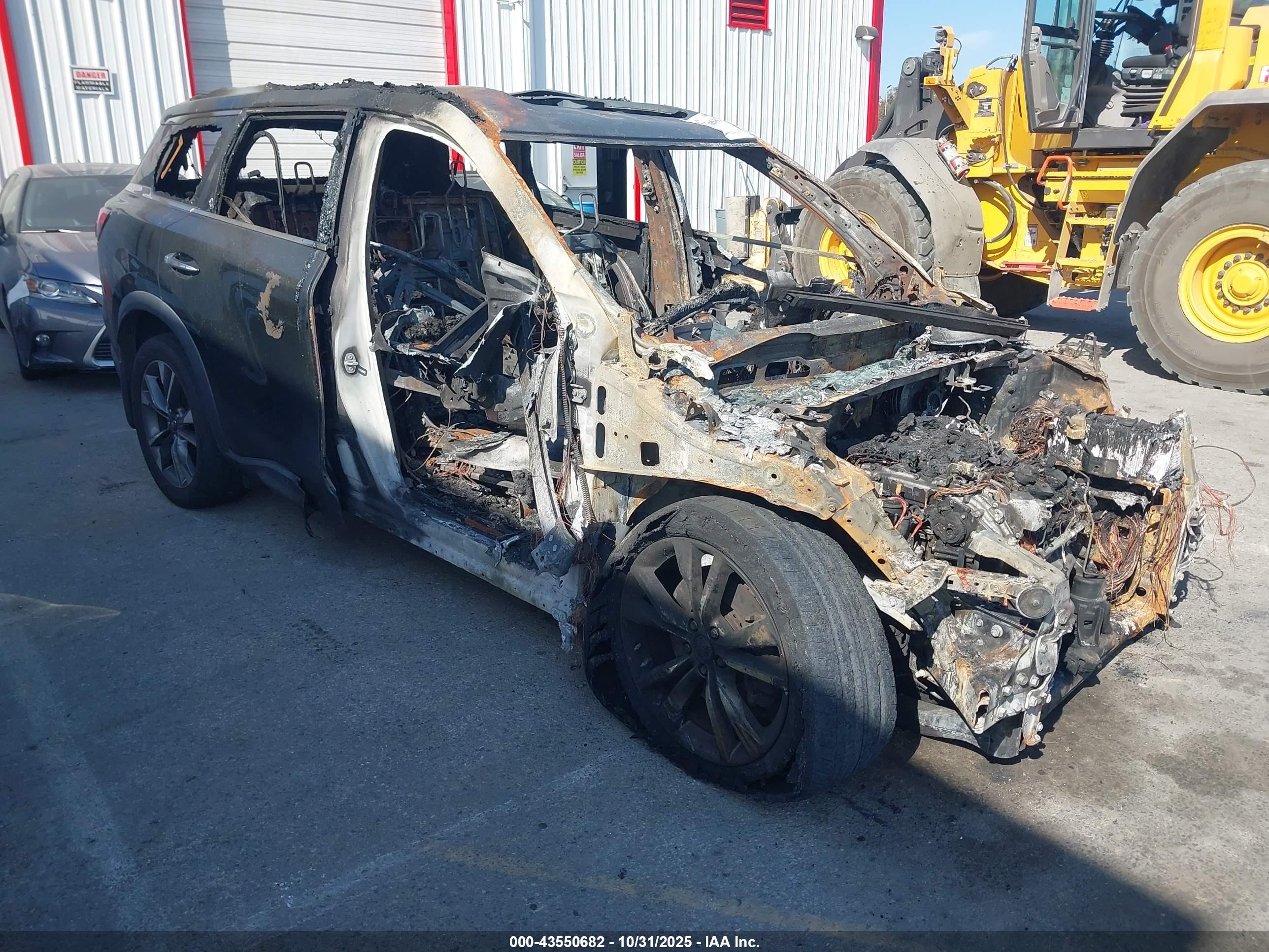 2022 Infiniti QX60 Luxe, VIN 5N1DL1FR1NC340196 — Engine fire