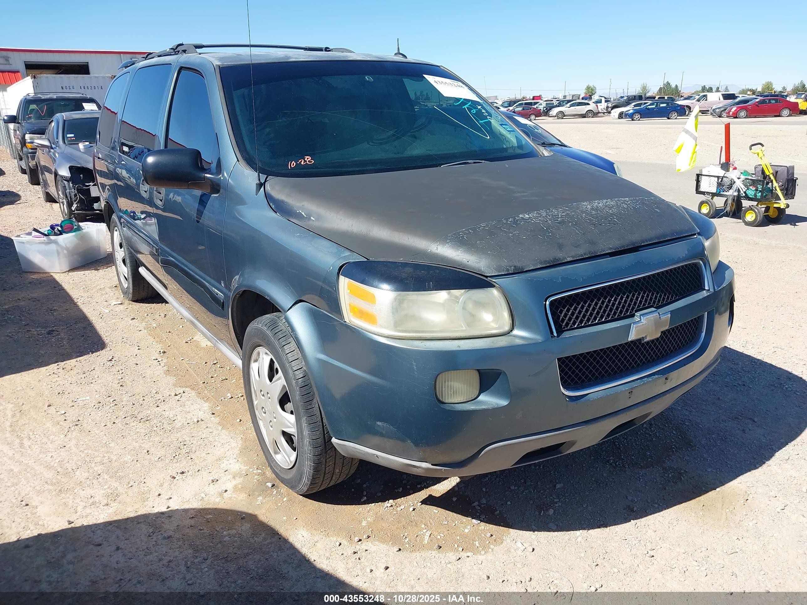 2005 Chevrolet Uplander, VIN 1GNDV03L55D199059 — Front end