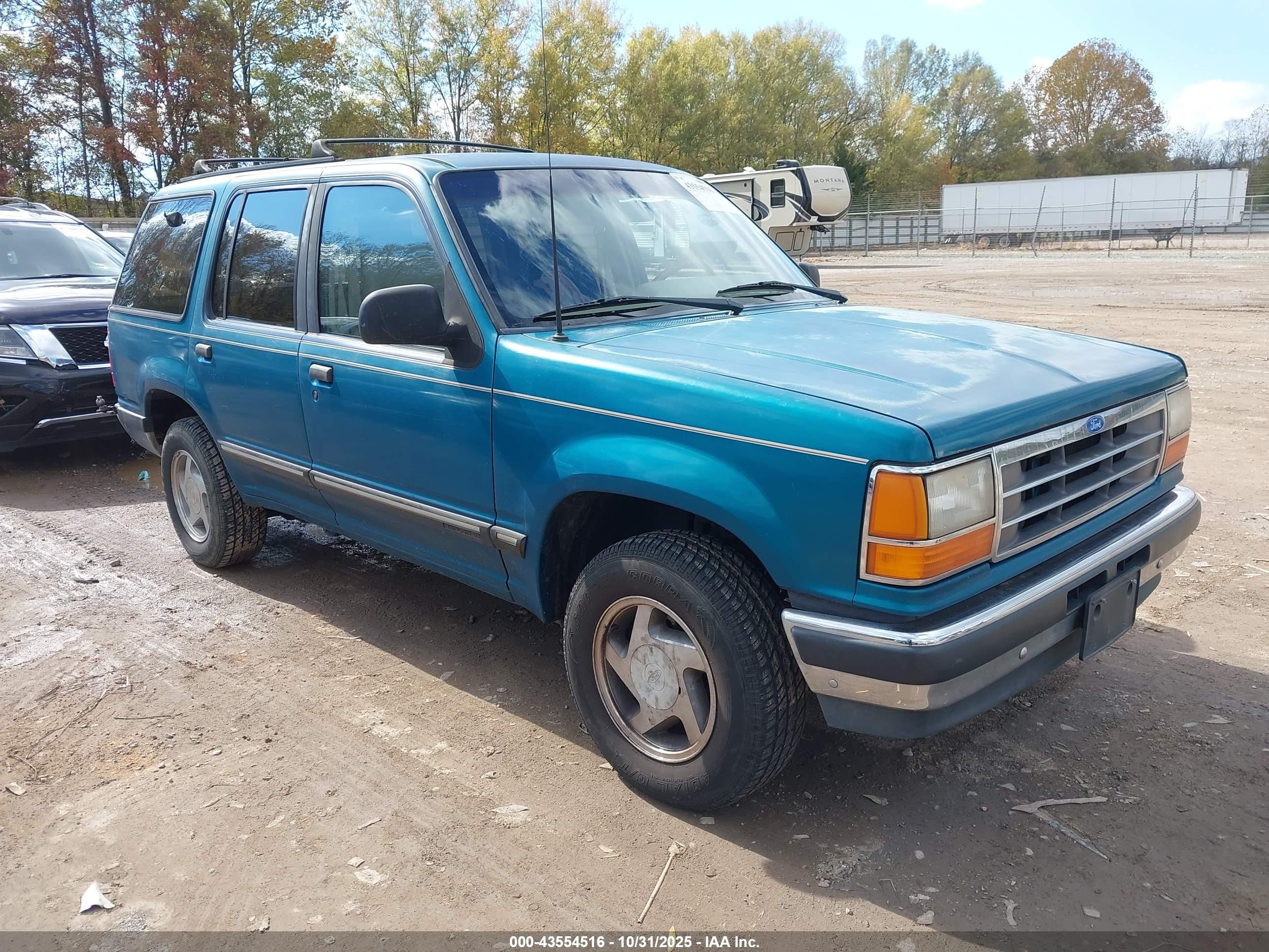 1992 Ford Explorer XL, VIN 1FMDU32X7NUB14526 — Normal wear