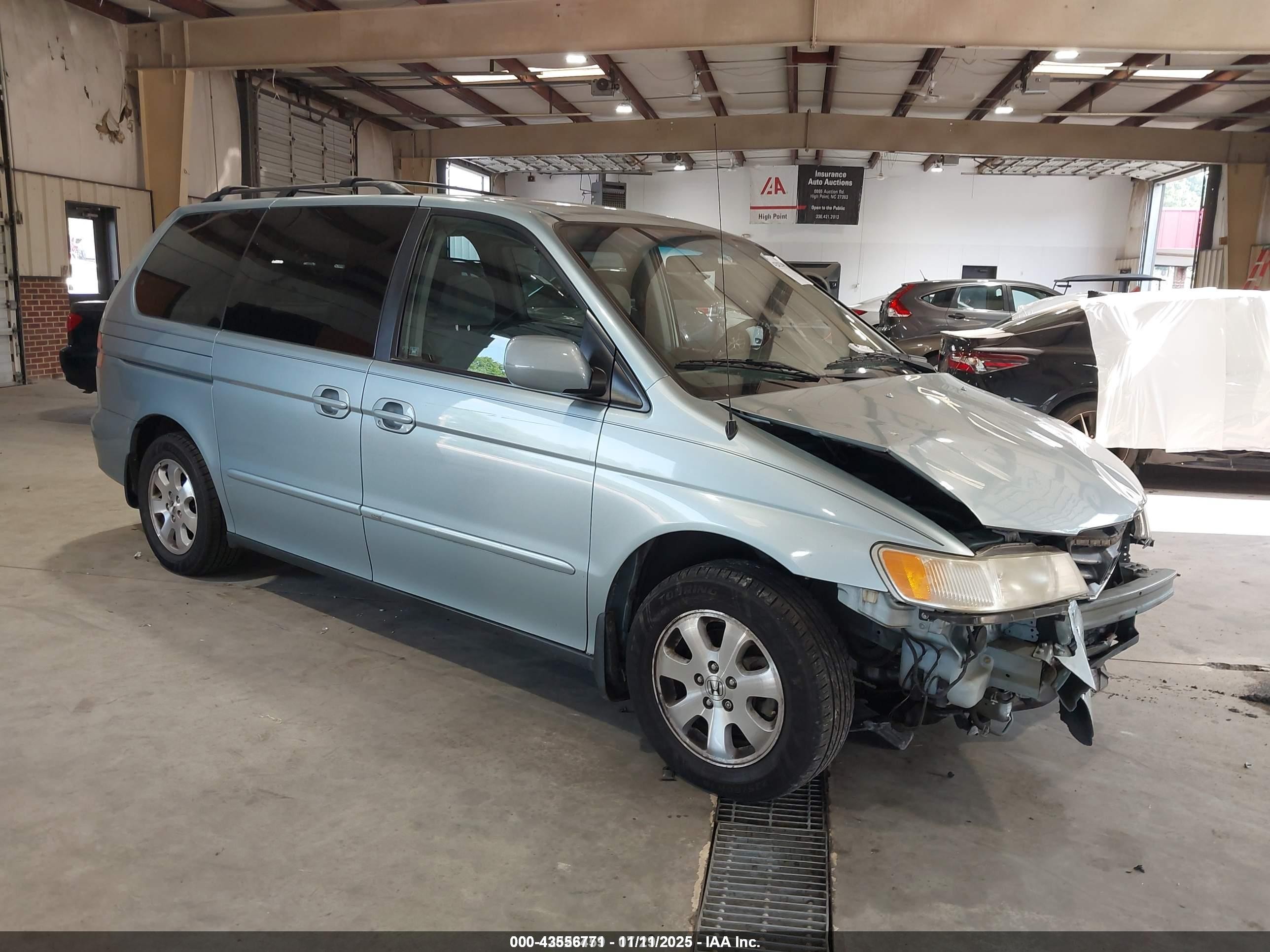 2013 Suzuki Kizashi SE, VIN JS2RE9A39D6100340 — Rear end