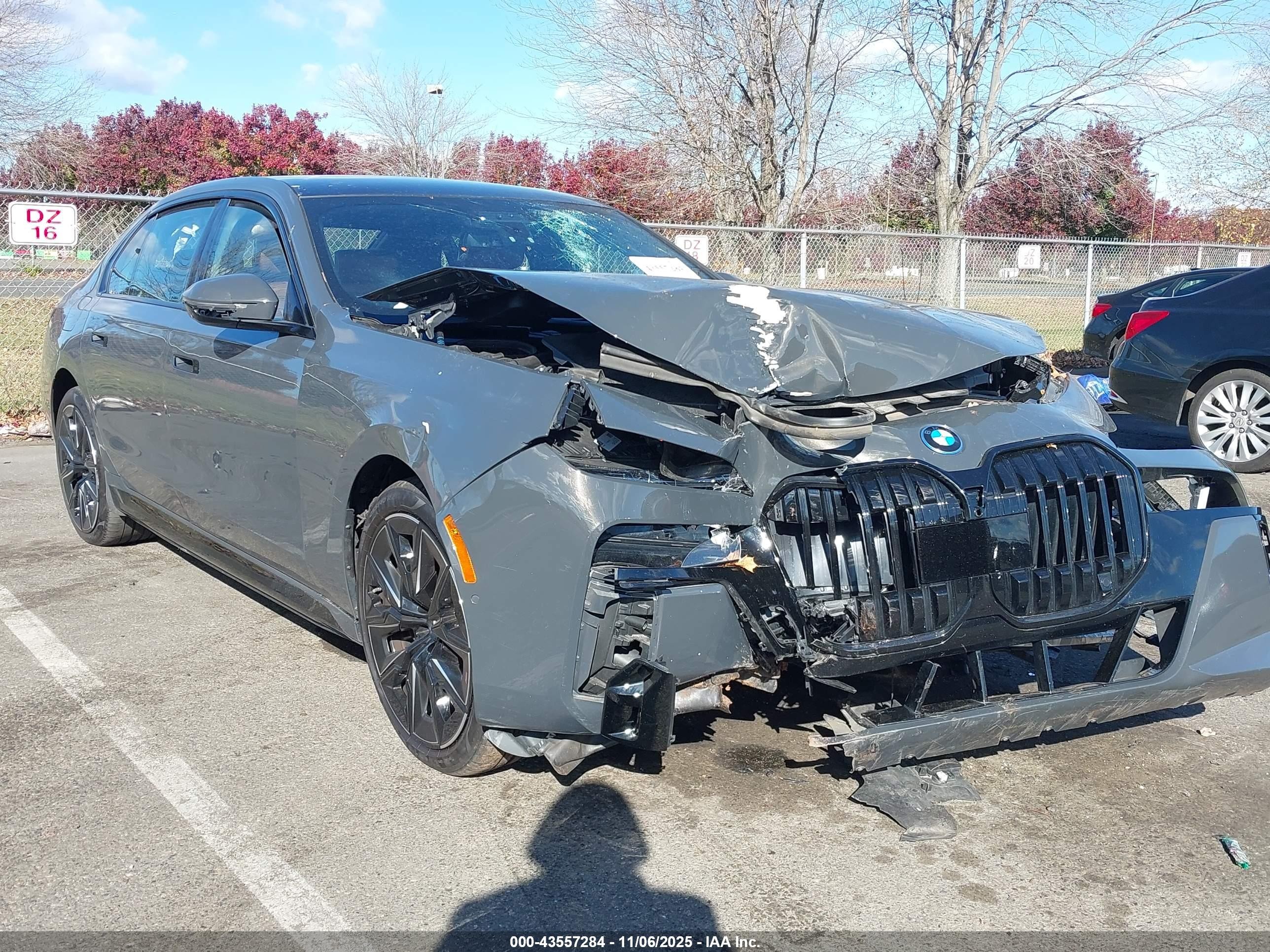 2023 BMW i7 xDrive60, VIN WBY53EJ08PCN65712 — Front end
