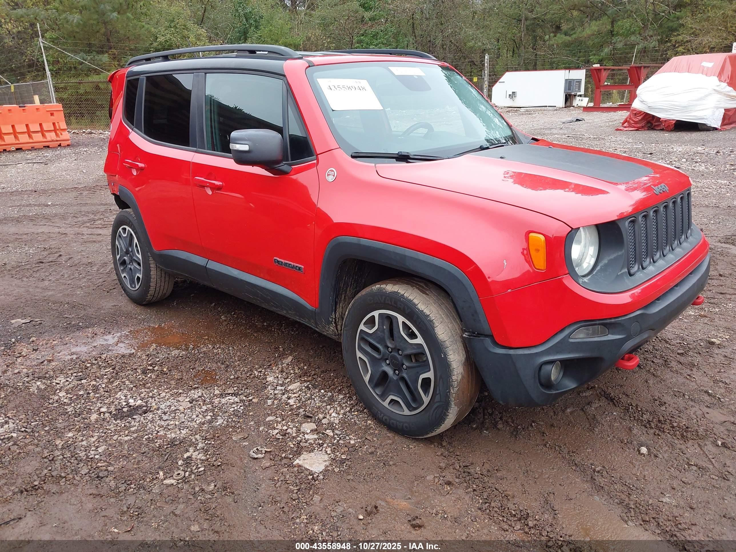 2017 Jeep Renegade Trailhawk, VIN ZACCJBCB6HPE61843 — Rear end