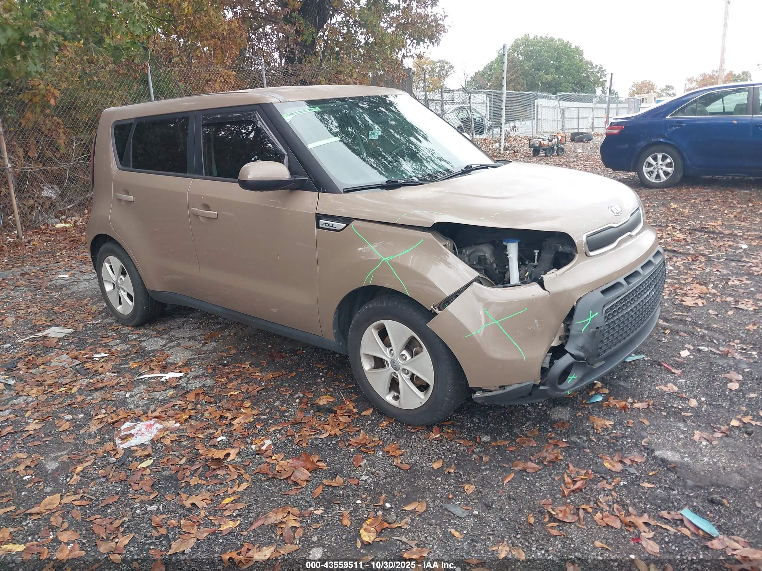 2015 Kia Soul, VIN KNDJN2A24F7171383 — Front end