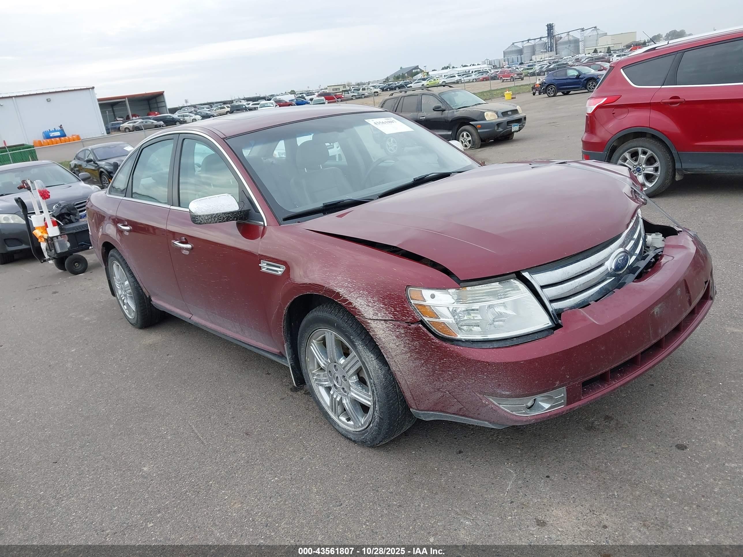 2008 Ford Taurus Limited, VIN 1FAHP25W98G173614 — Перед