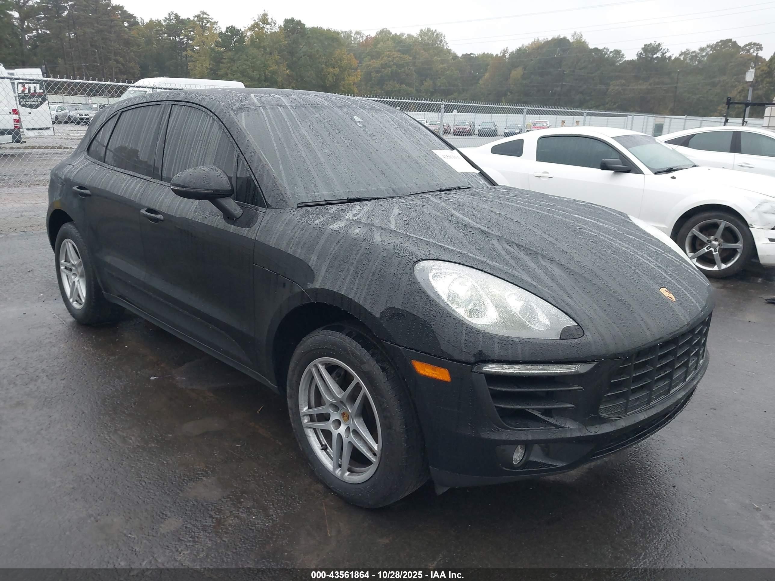 2017 Porsche Macan, VIN WP1AA2A50HLB00566 — Repossession