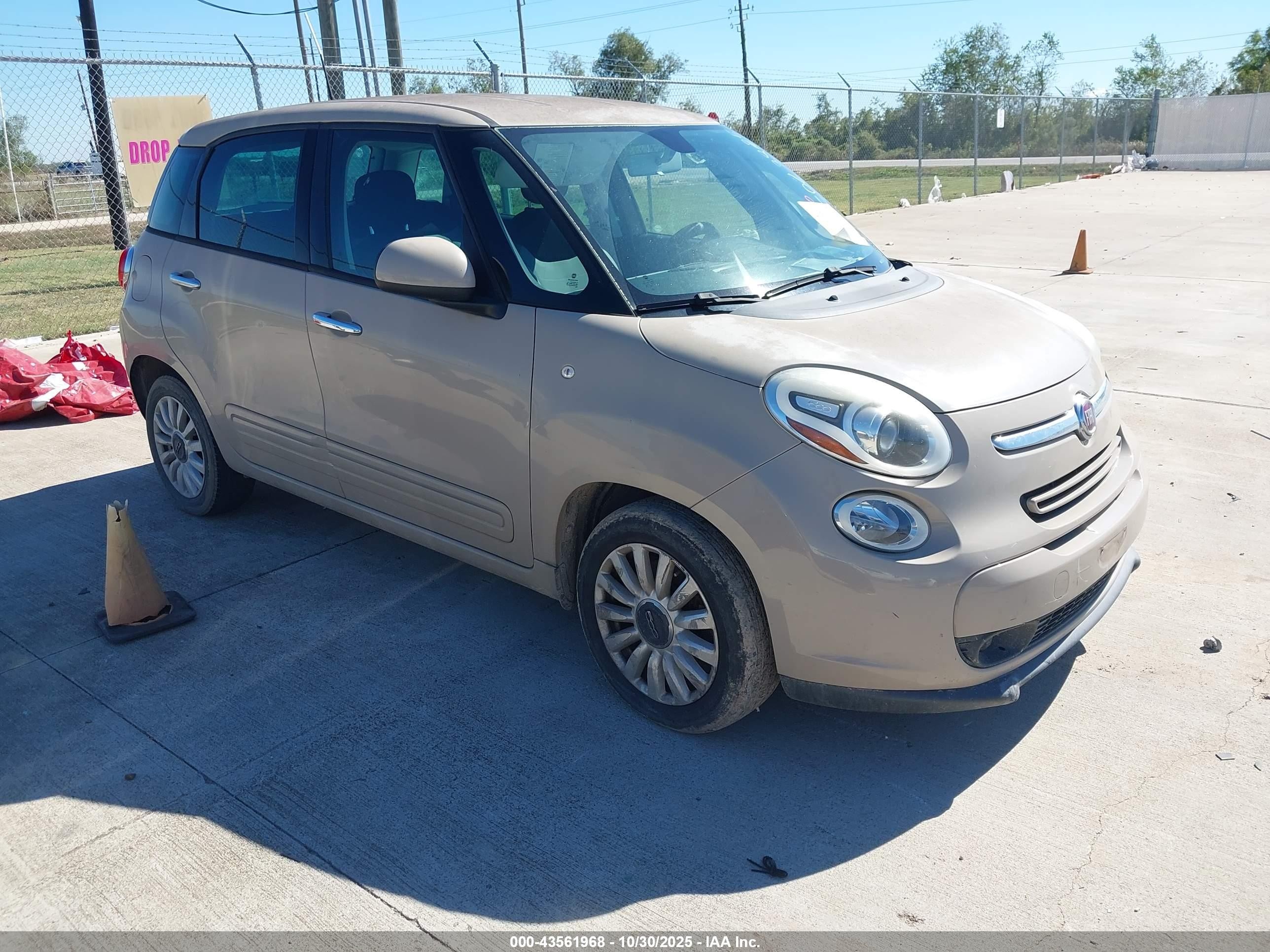 2014 FIAT 500L Easy, VIN ZFBCFABH4EZ023825 — Repossession