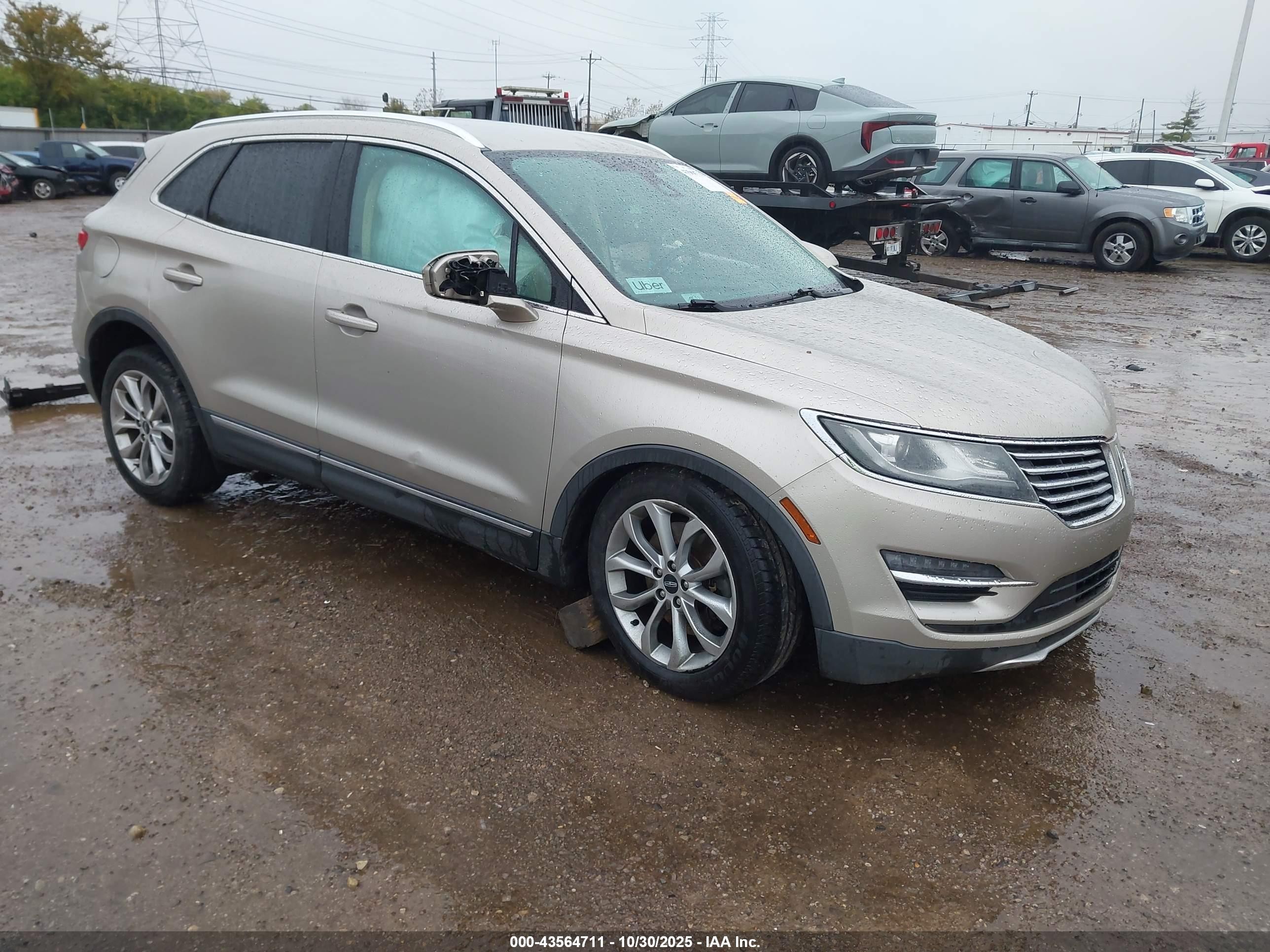 2015 Lincoln MKC, VIN 5LMCJ1A90FUJ07217 — Front end