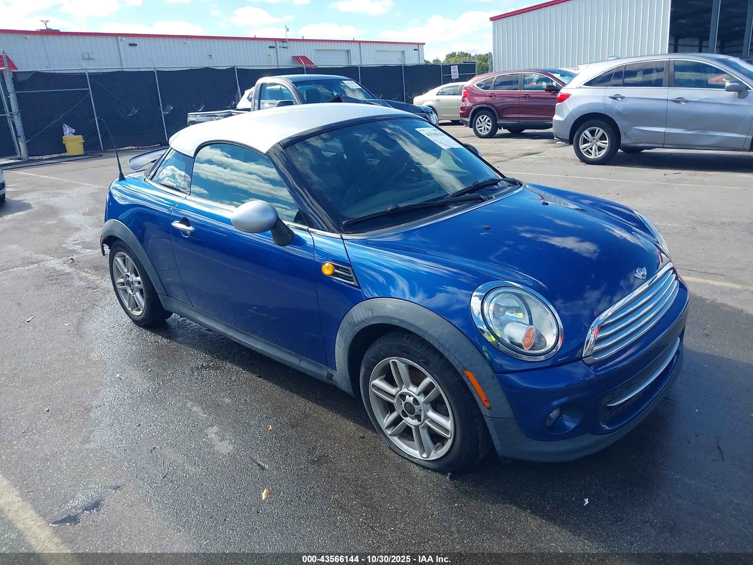 2013 MINI Coupe, VIN WMWSX1C57DT623151 — Зад