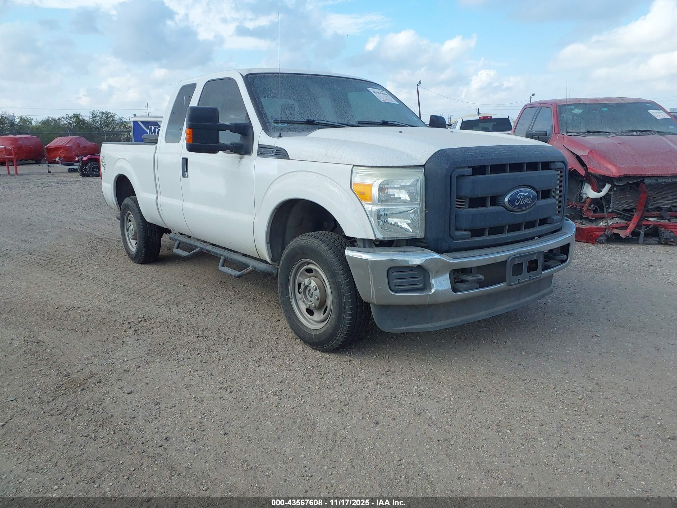 2015 Ford F-250 XLT, VIN 1FT7X2B64FEC01421 — Auction photo 1 of 5