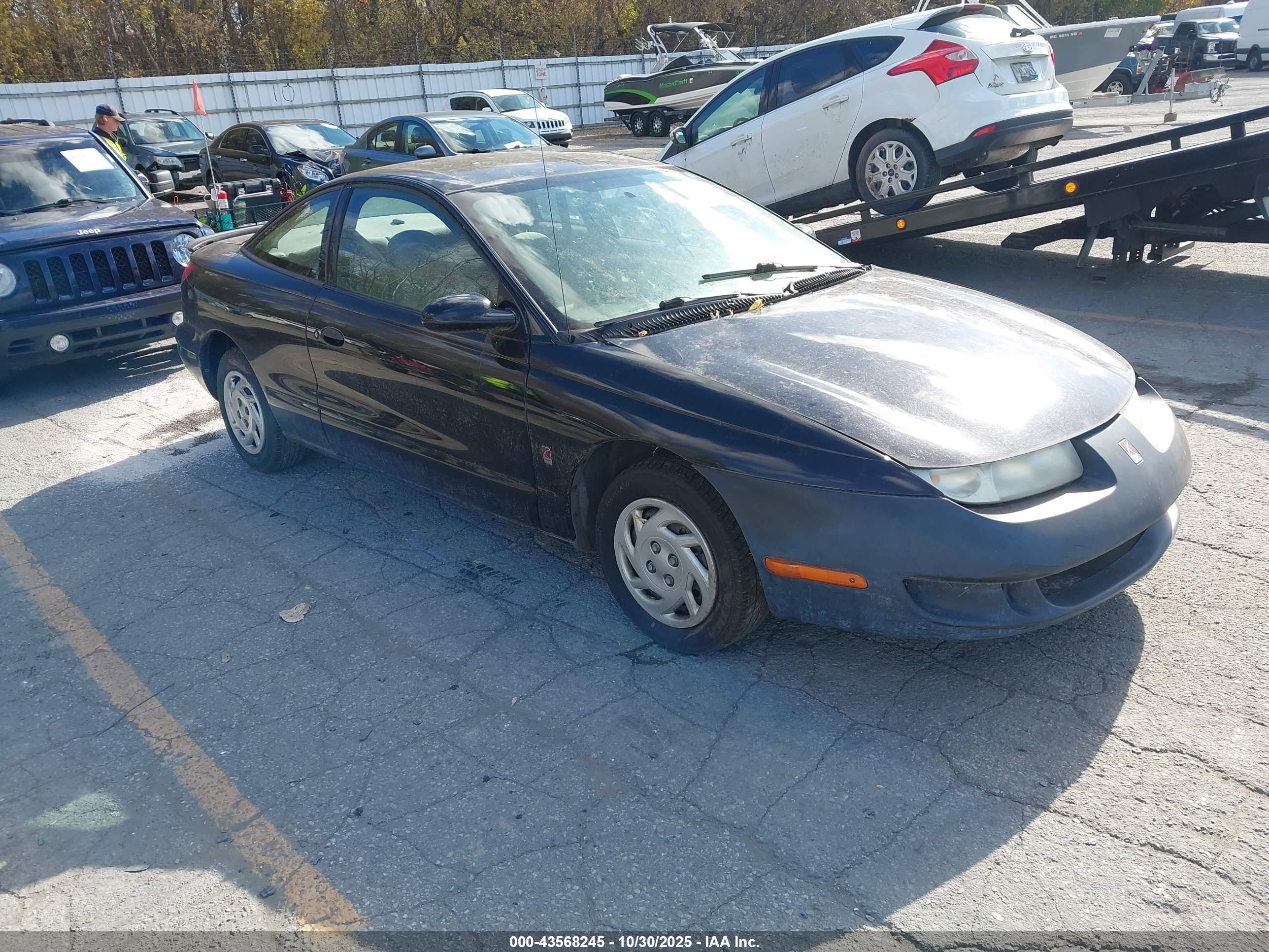 2000 Saturn SC, VIN 1G8ZP1287YZ165587 — Front end
