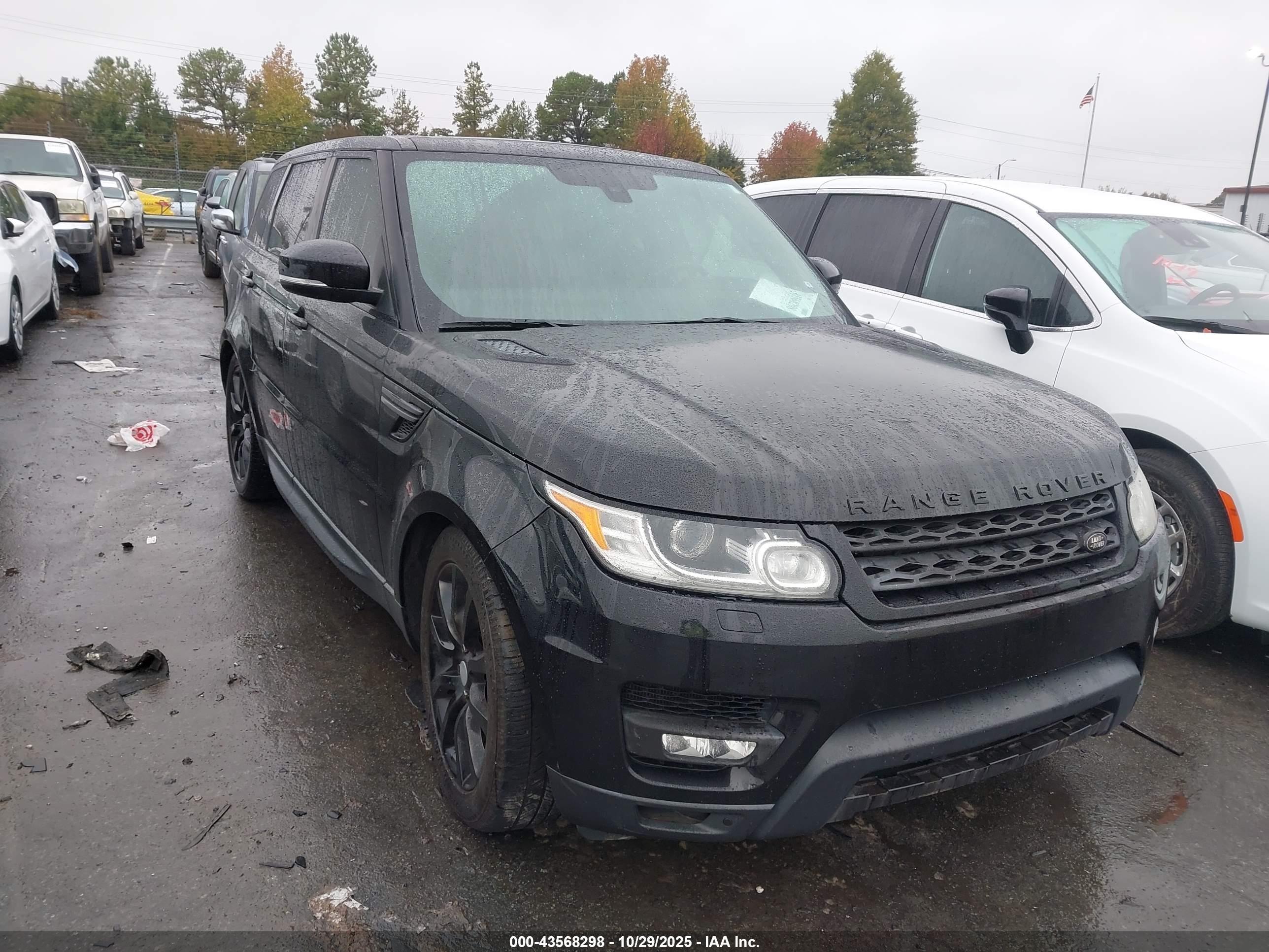 2016 Land Rover Range Rover Sport HSE, VIN SALWR2PF8GA120521 — Vandalism