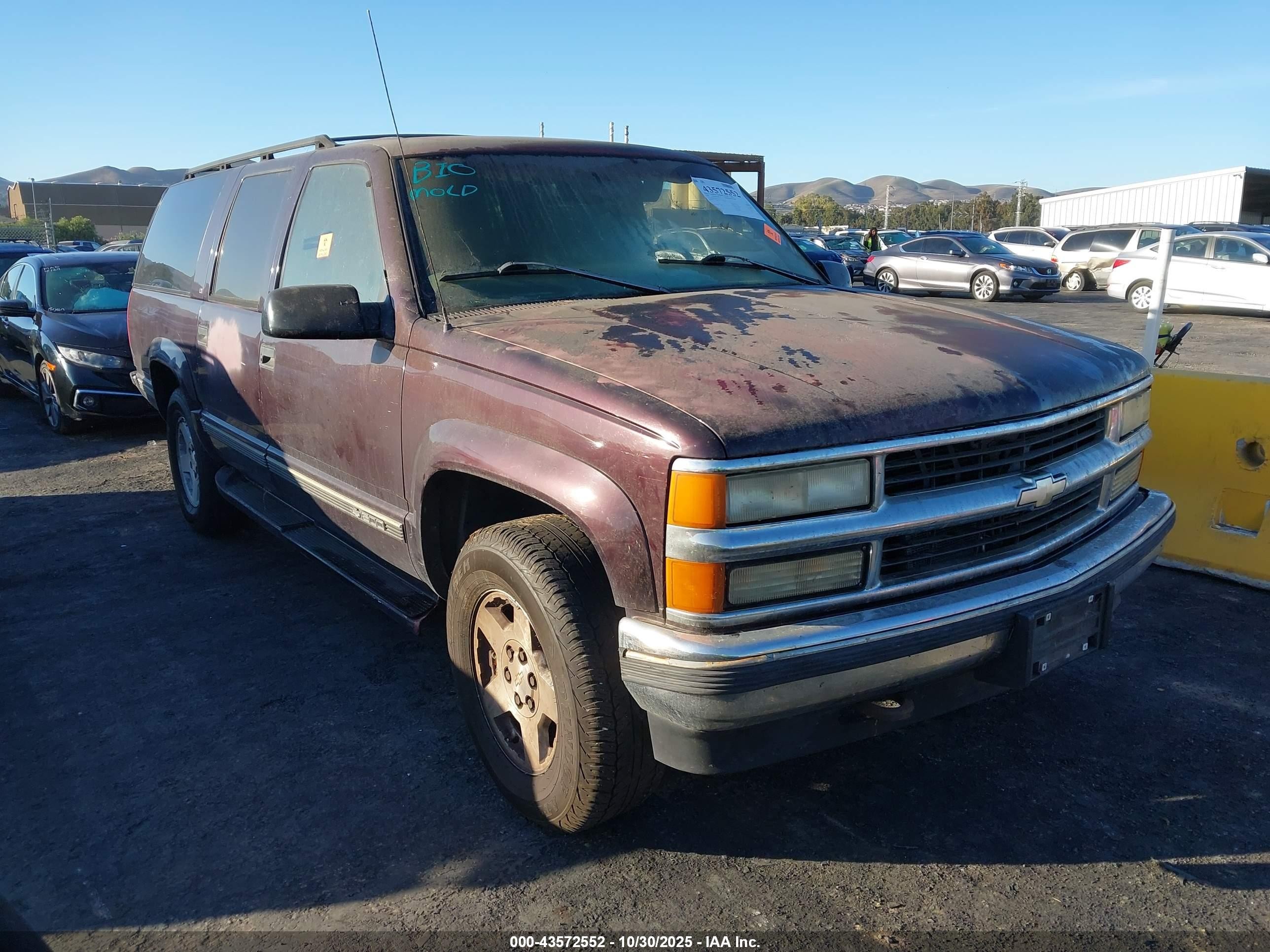 1997 Chevrolet Suburban, VIN 3GNFK16R1VG135563 — Biohazard / chemical