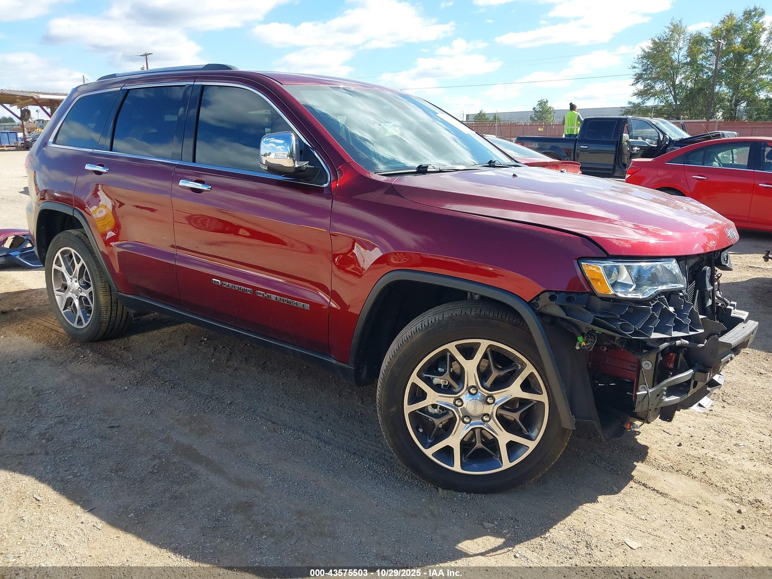2022 Jeep Grand Cherokee Limited, VIN 1C4RJEBG7NC127653 — Front end