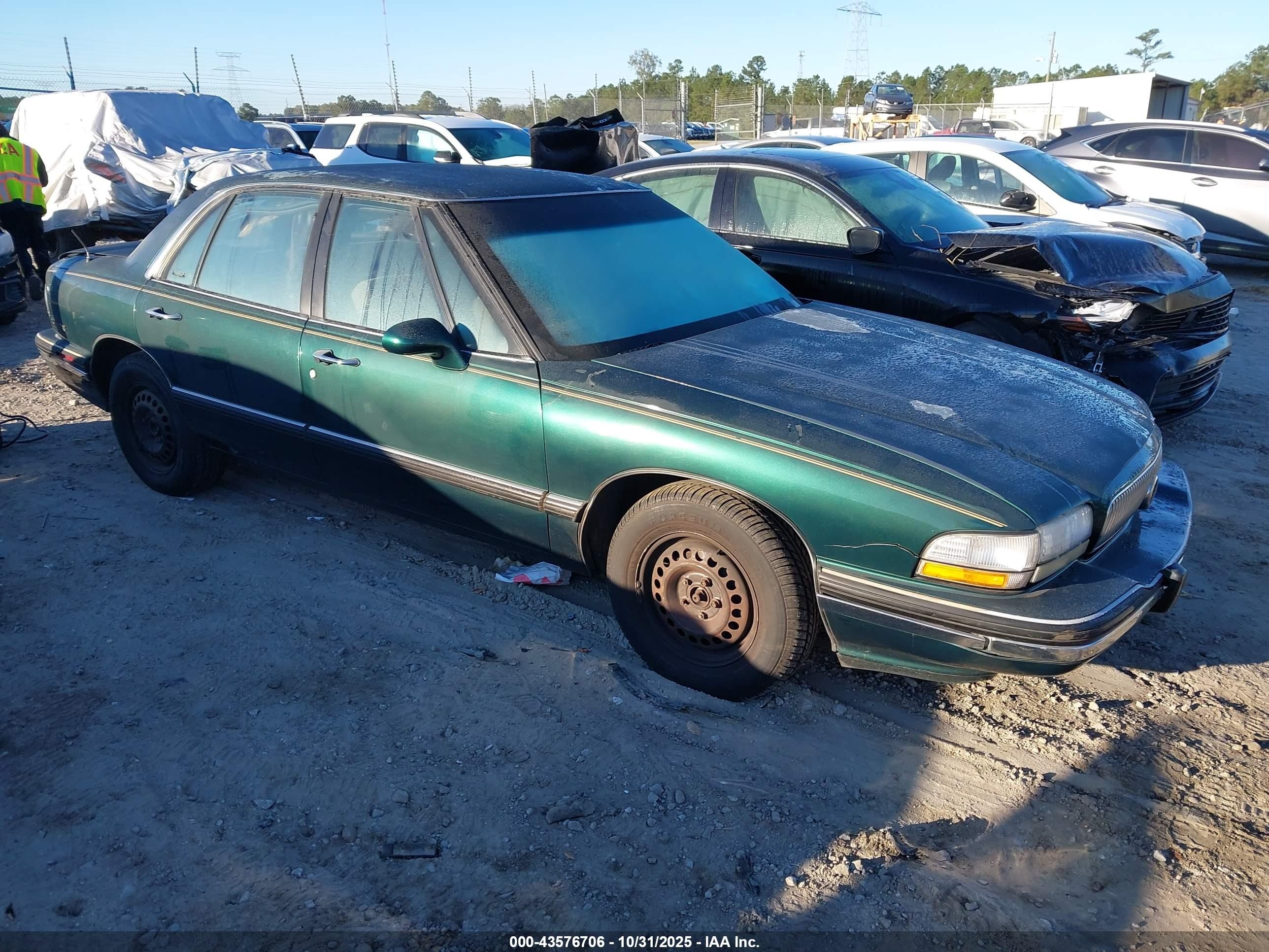 1993 Buick LeSabre 90th Anniversary Edition, VIN 1G4HP53L3PH466174 — Перед
