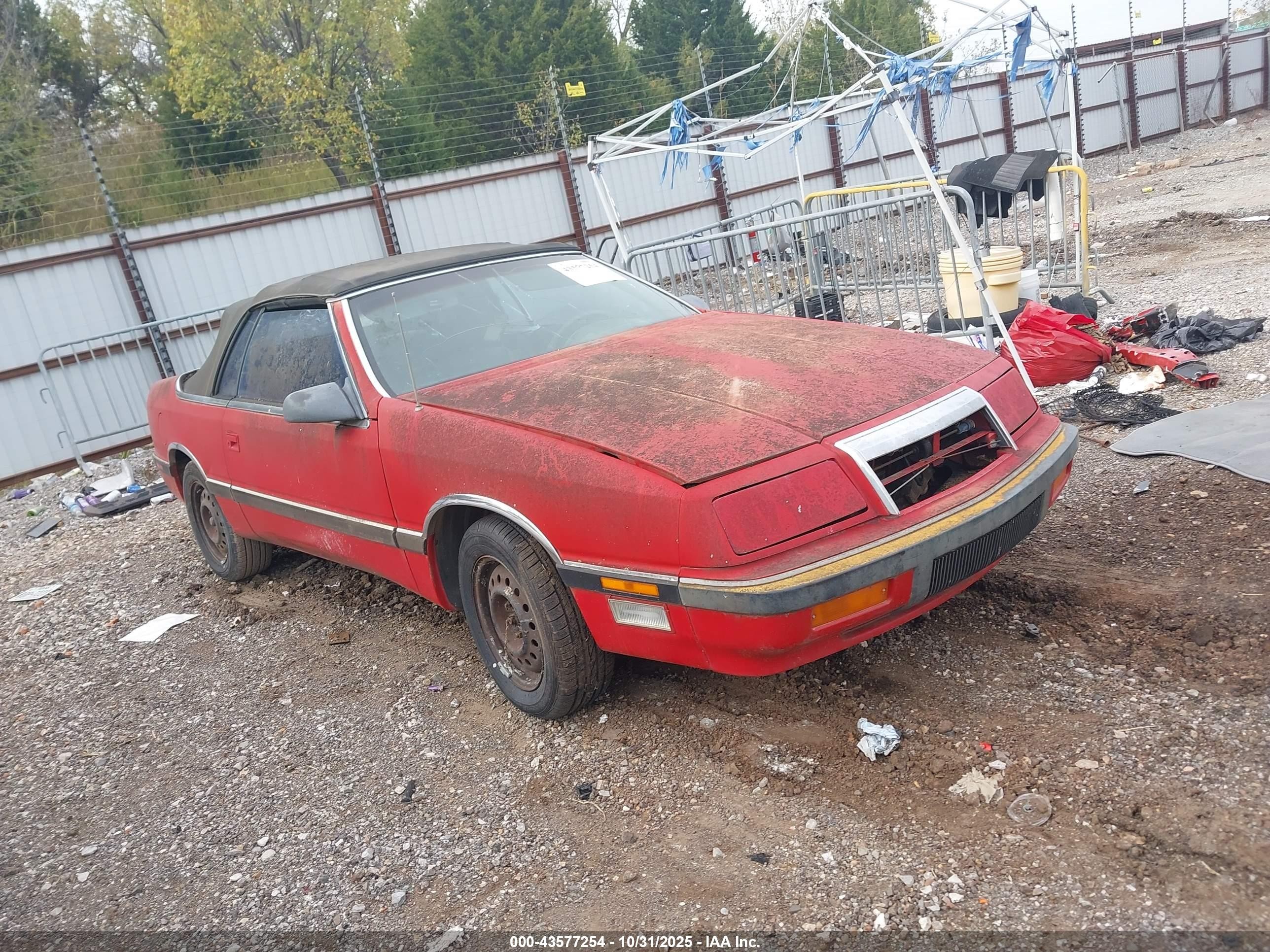 1990 Chrysler LeBaron, VIN 1C3XJ5538LG504789 — Front end