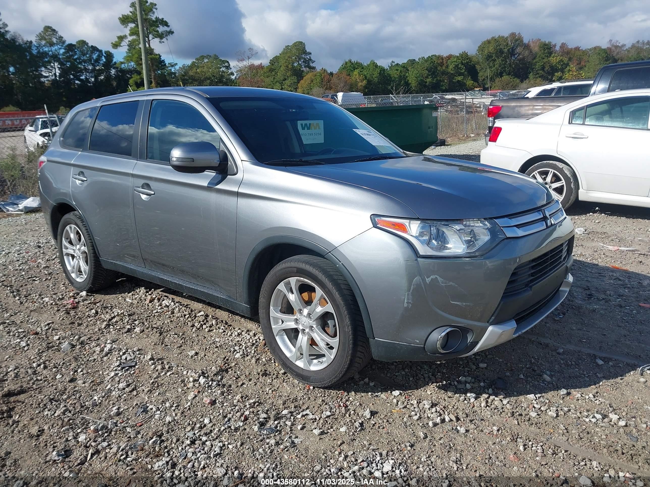2015 Mitsubishi Outlander SE, VIN JA4AZ3A33FZ012243 — Repossession